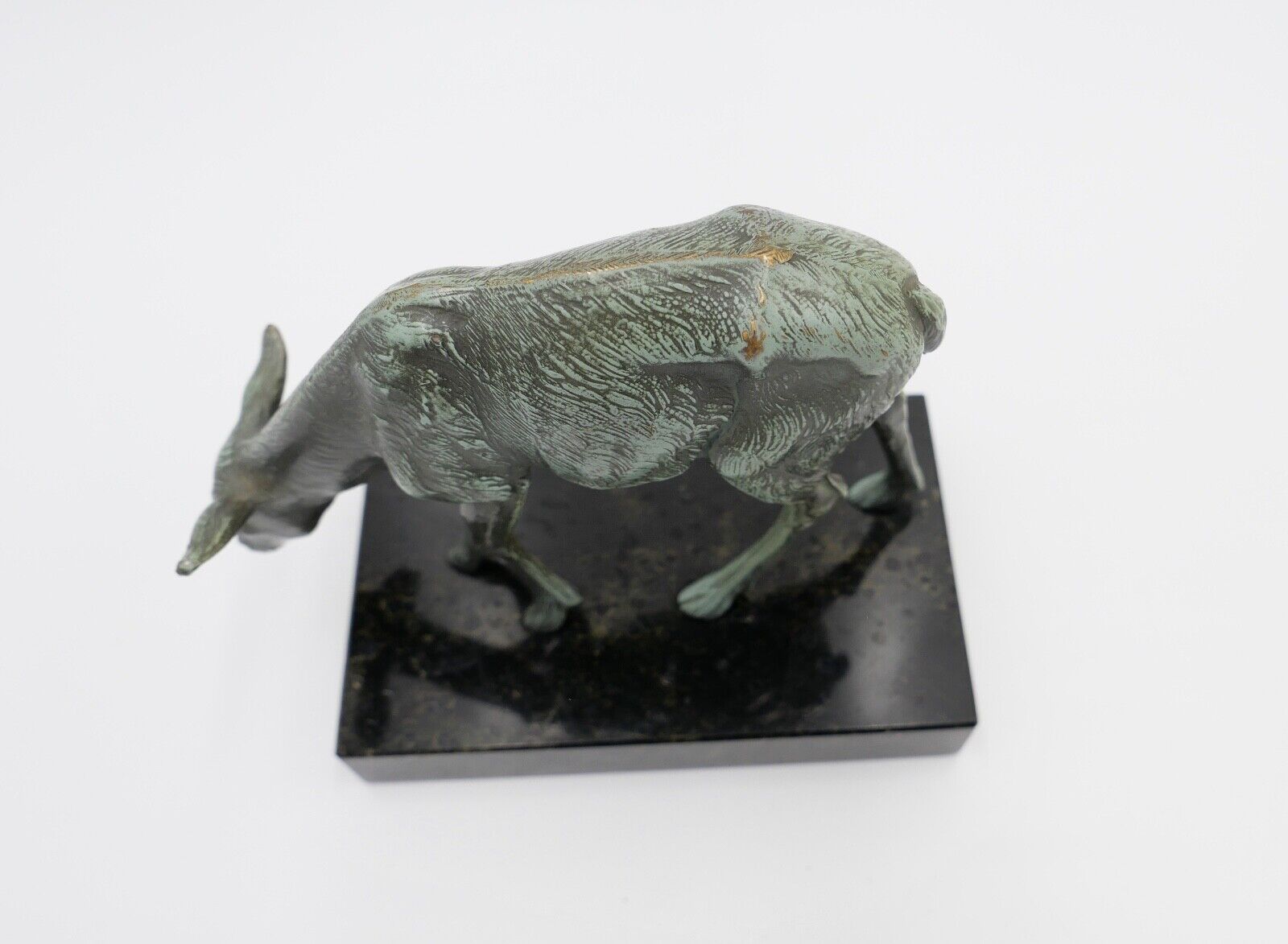 kleine Messing Figur Bronziert " Kalb / Kuh " auf Marmorsockel Skulptur - Antikhandel-Stuttgart