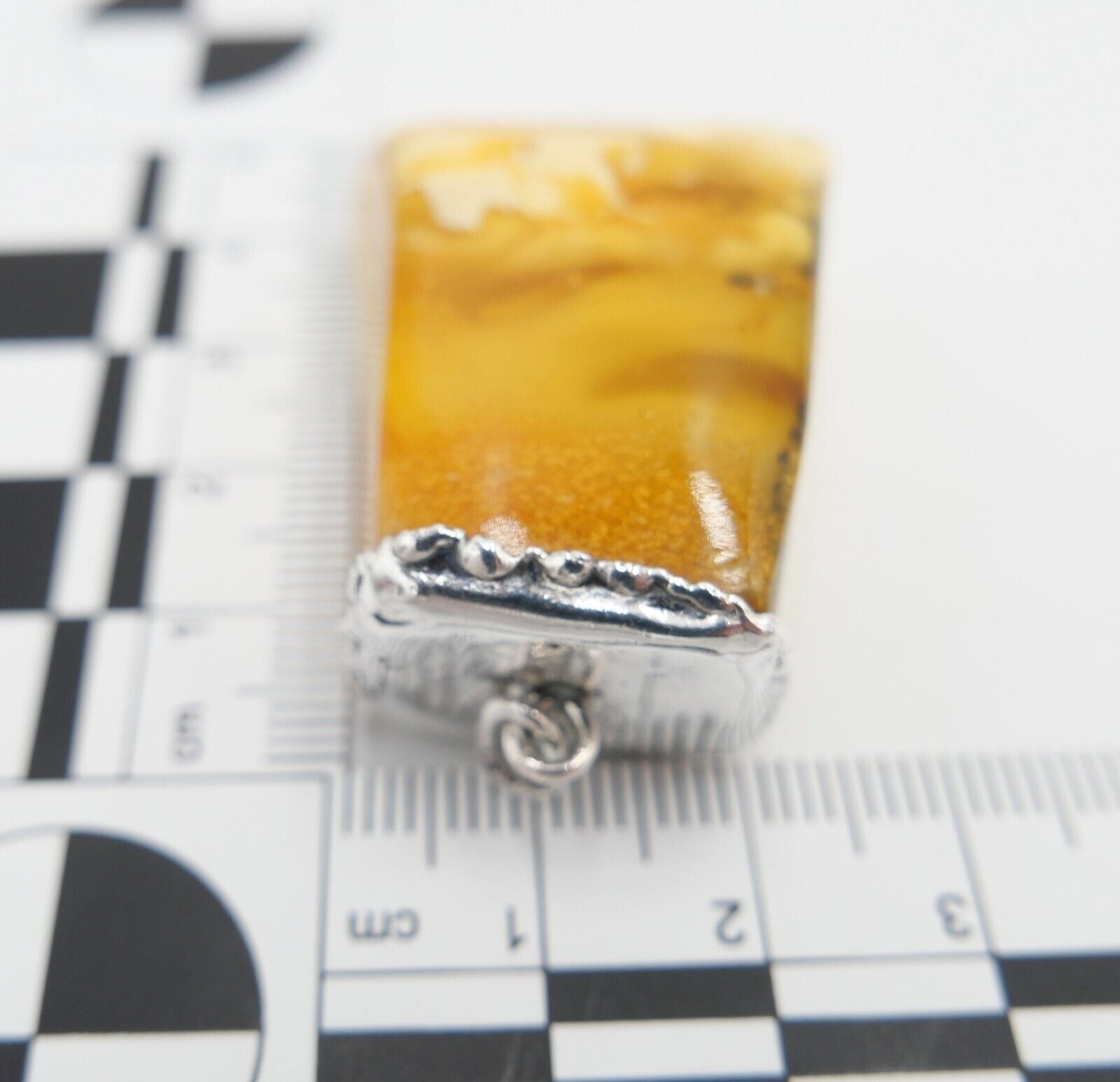 Alter Bernstein Anhänger mit Silbermontur butterscotch Silber - Antikhandel-Stuttgart