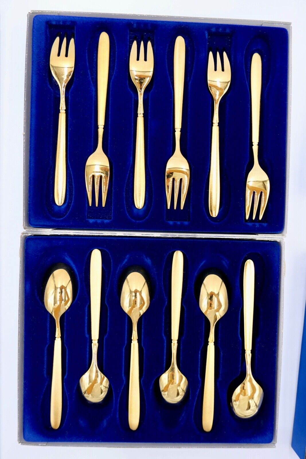 - NEU - OVP - 15 Teile original ANTIKO - vergoldet Kaffeelöffel Kuchenmesser - Antikhandel-Stuttgart