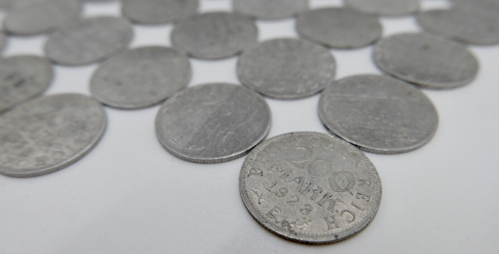 Weimarer Republik 200 Mark Deutsches Reich Ersatz & Inflationsmünzen 1923 J.304 - Antikhandel-Stuttgart