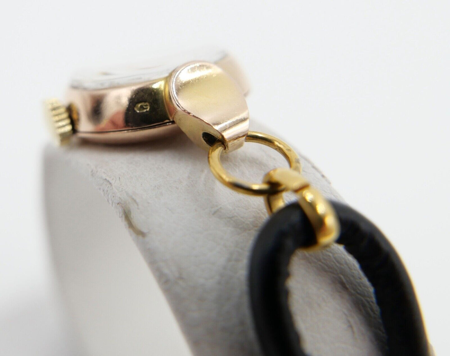 Kleine 1930er Jahre OMEGA Damen Armbanduhr 585 14K Rotgold Handaufzug Ø 18,8mm - Antikhandel-Stuttgart