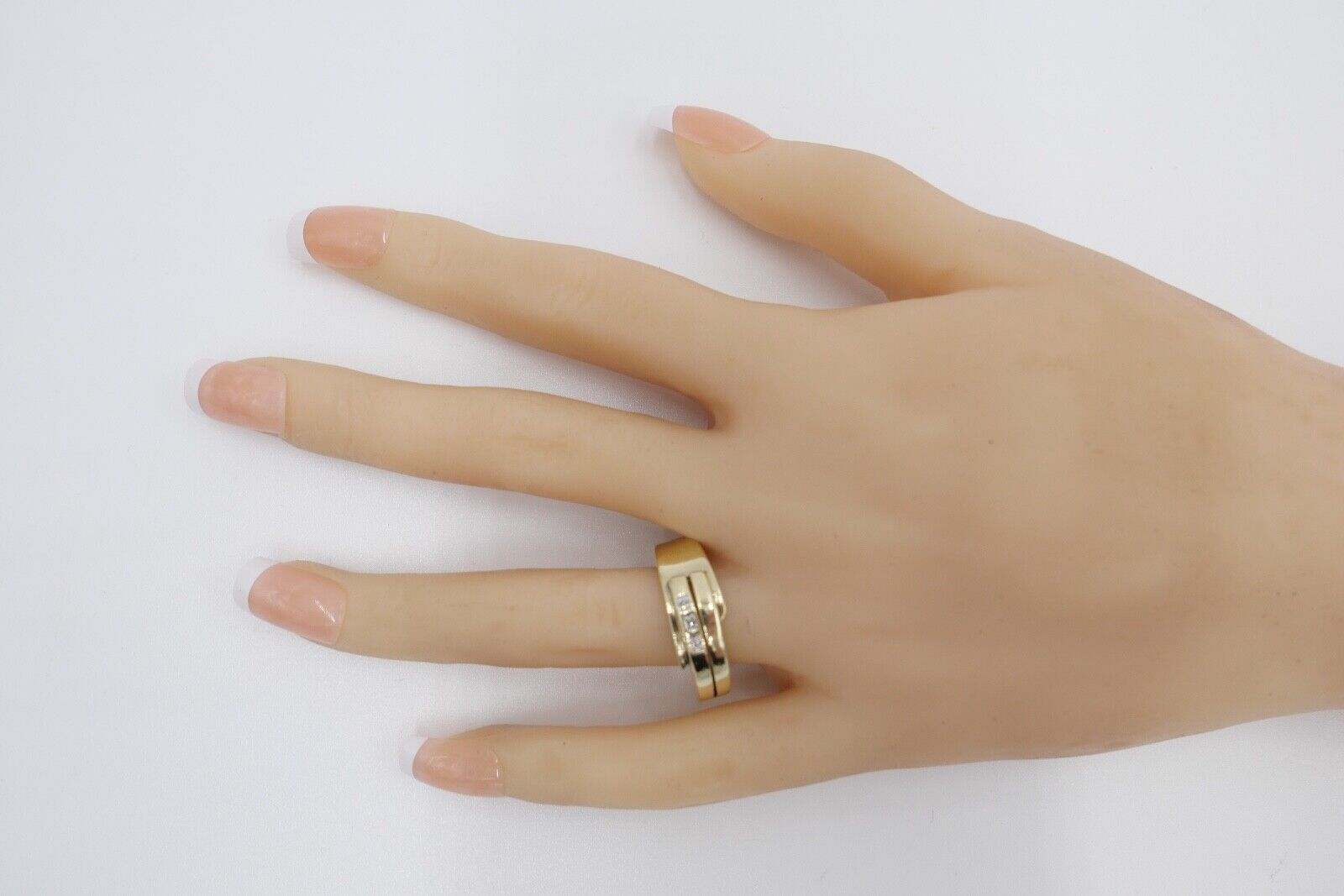 Massiver Damen Gelbgold Diamant / Brillant Ring 0,03 Ct 585 14K Gr. 61 PJ - Antikhandel-Stuttgart