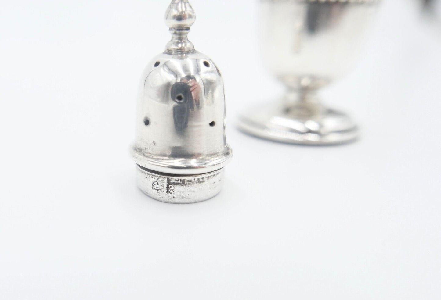 Alexander Clark A.C. Salzstreuer 925 Silber Pickelhelm Sheffield England - Antikhandel-Stuttgart