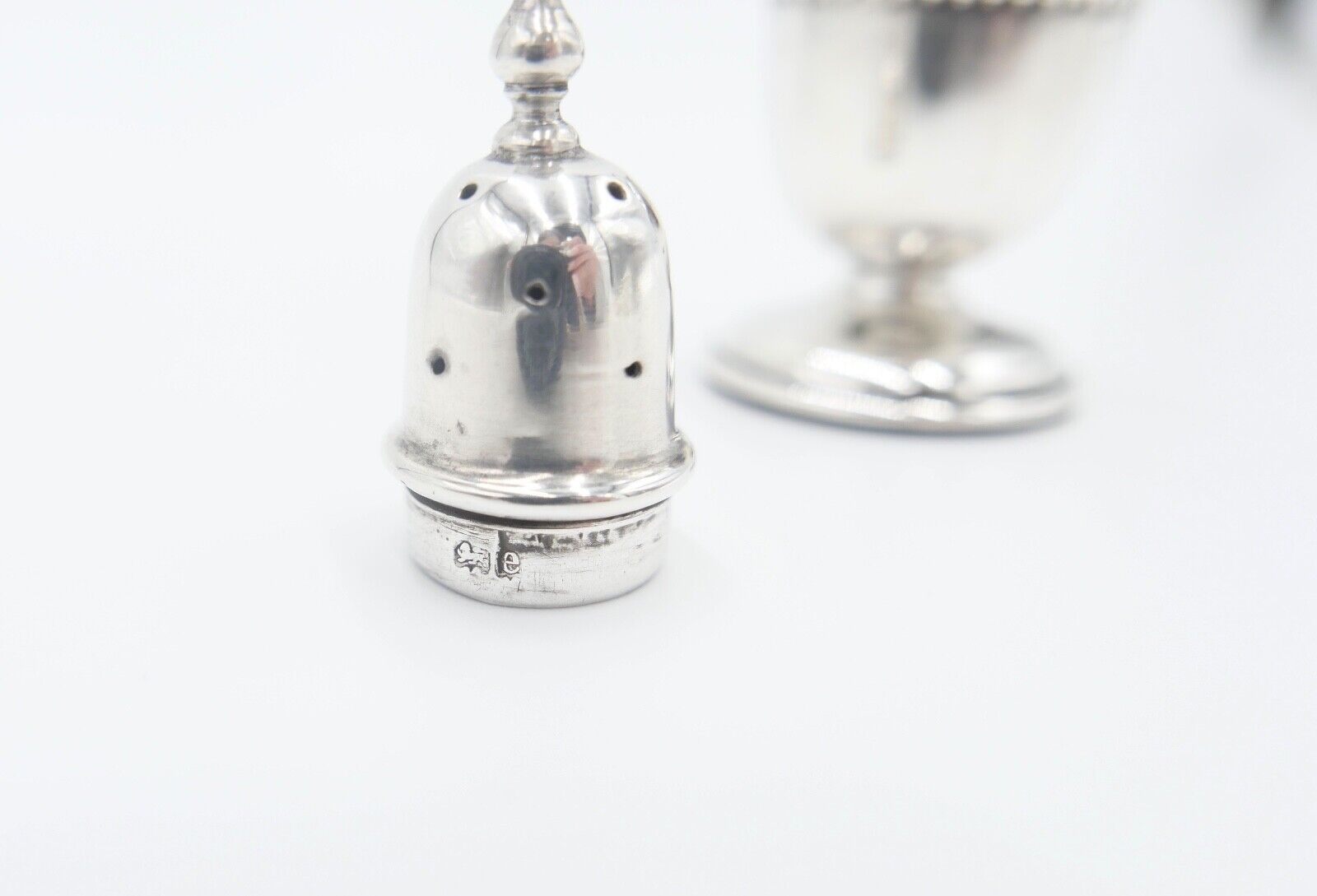 Alexander Clark A.C. Salzstreuer 925 Silber Pickelhelm Sheffield England - Antikhandel-Stuttgart