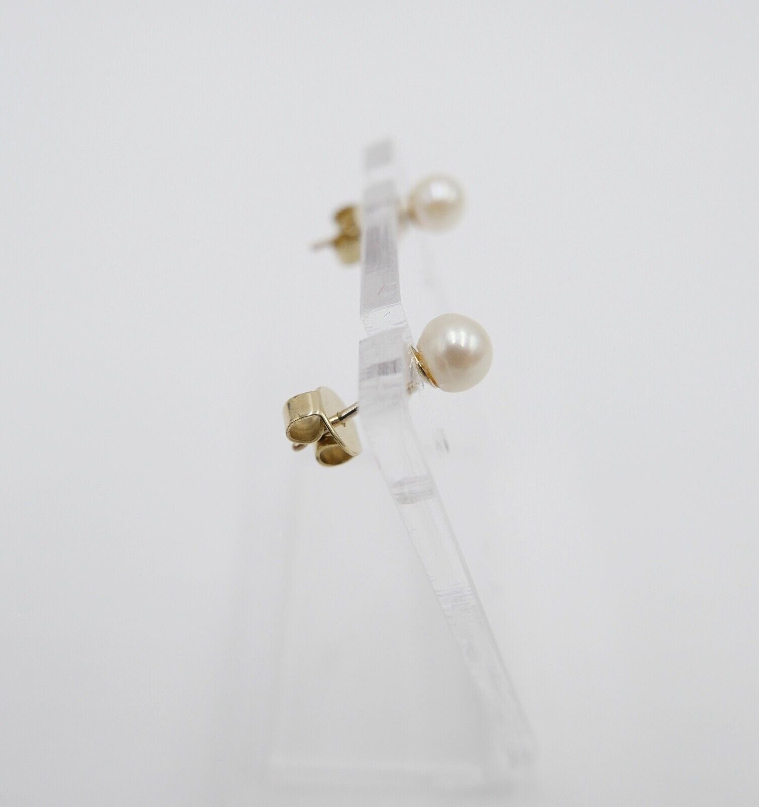 80er Jahre Gelbgold Zucht Perlen Ohrringe Ohrstecker 333 / 8K Perle Ø 5,0 mm - Antikhandel-Stuttgart