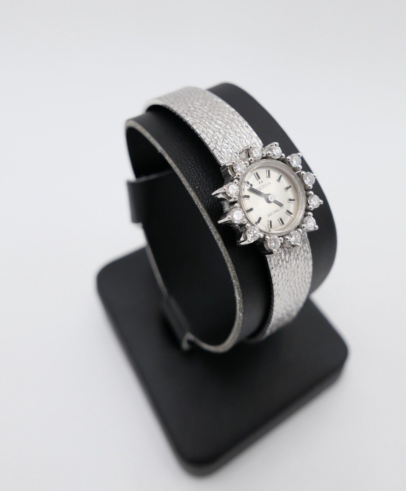 1980er Handaufzug OEBRA Damen Uhr Weißgold 585 mit Brillanten 0,74 Ct VVS if F - Antikhandel-Stuttgart