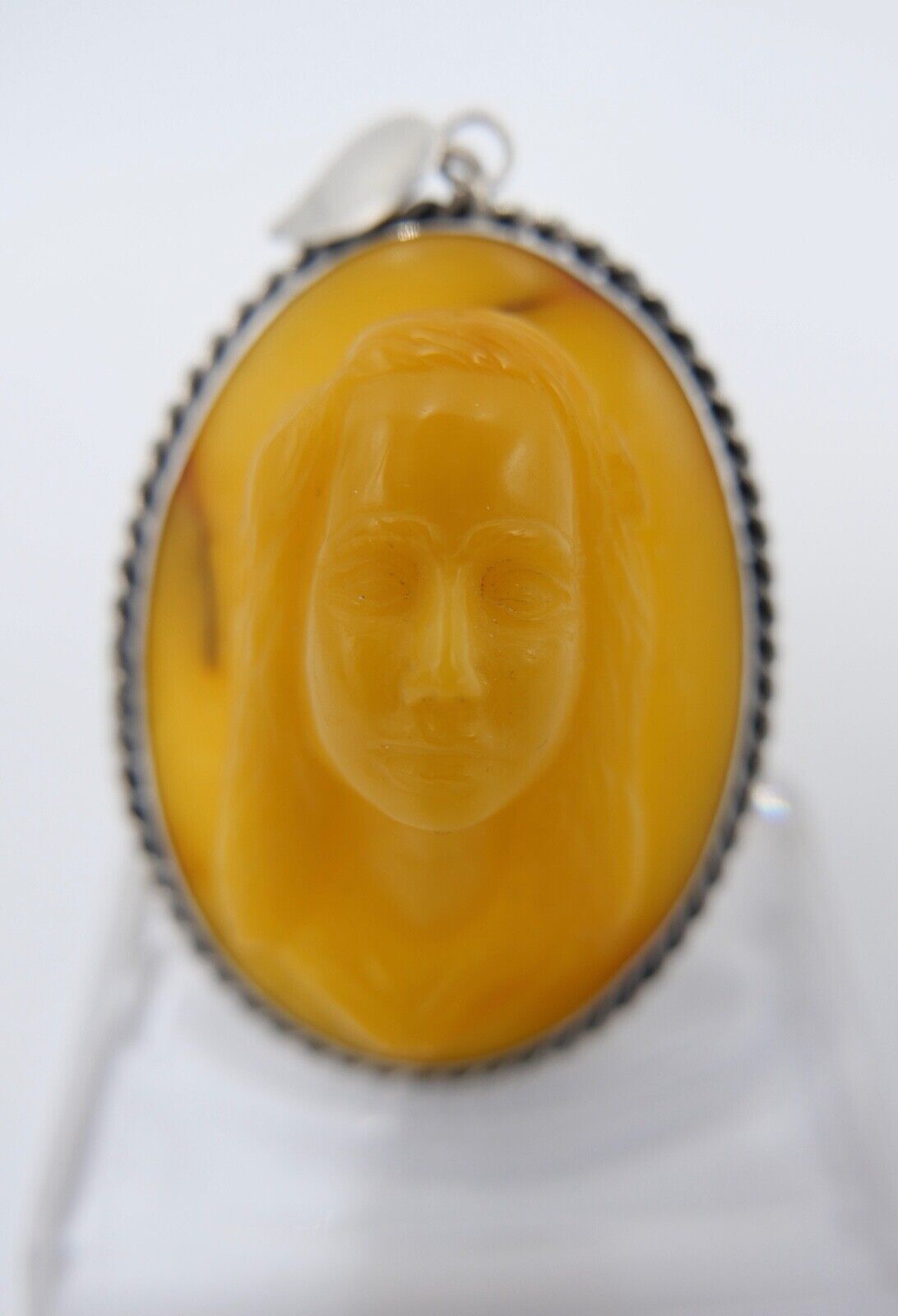 vintage alt Anhänger Silber Bernstein Butterscotch Relief Frauenkopf Amber - Antikhandel-Stuttgart