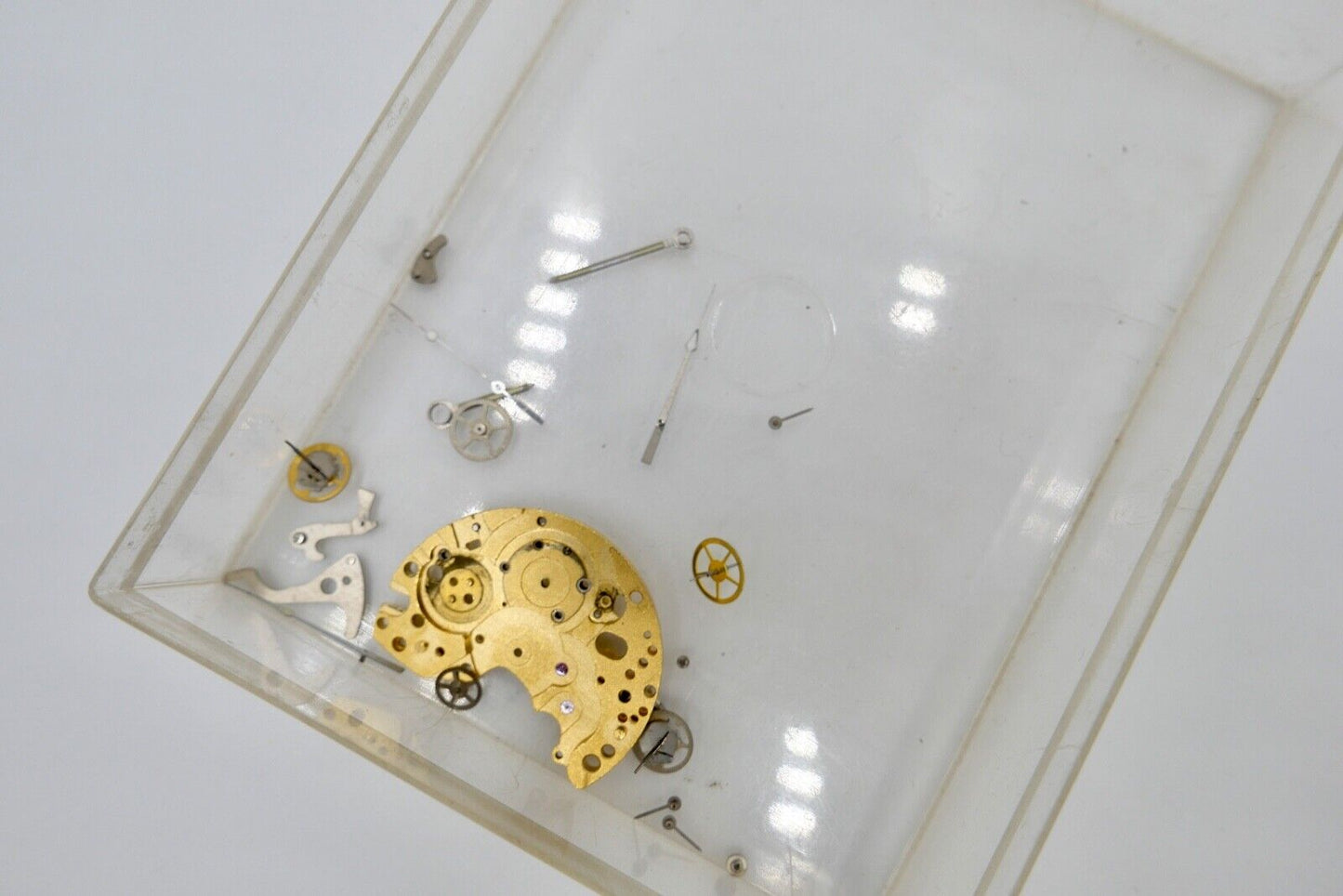 ( Vermutlich ) Omega Speedmaster Ersatzteile Armbanduhren Zeiger Werkplatte usw. - Antikhandel-Stuttgart