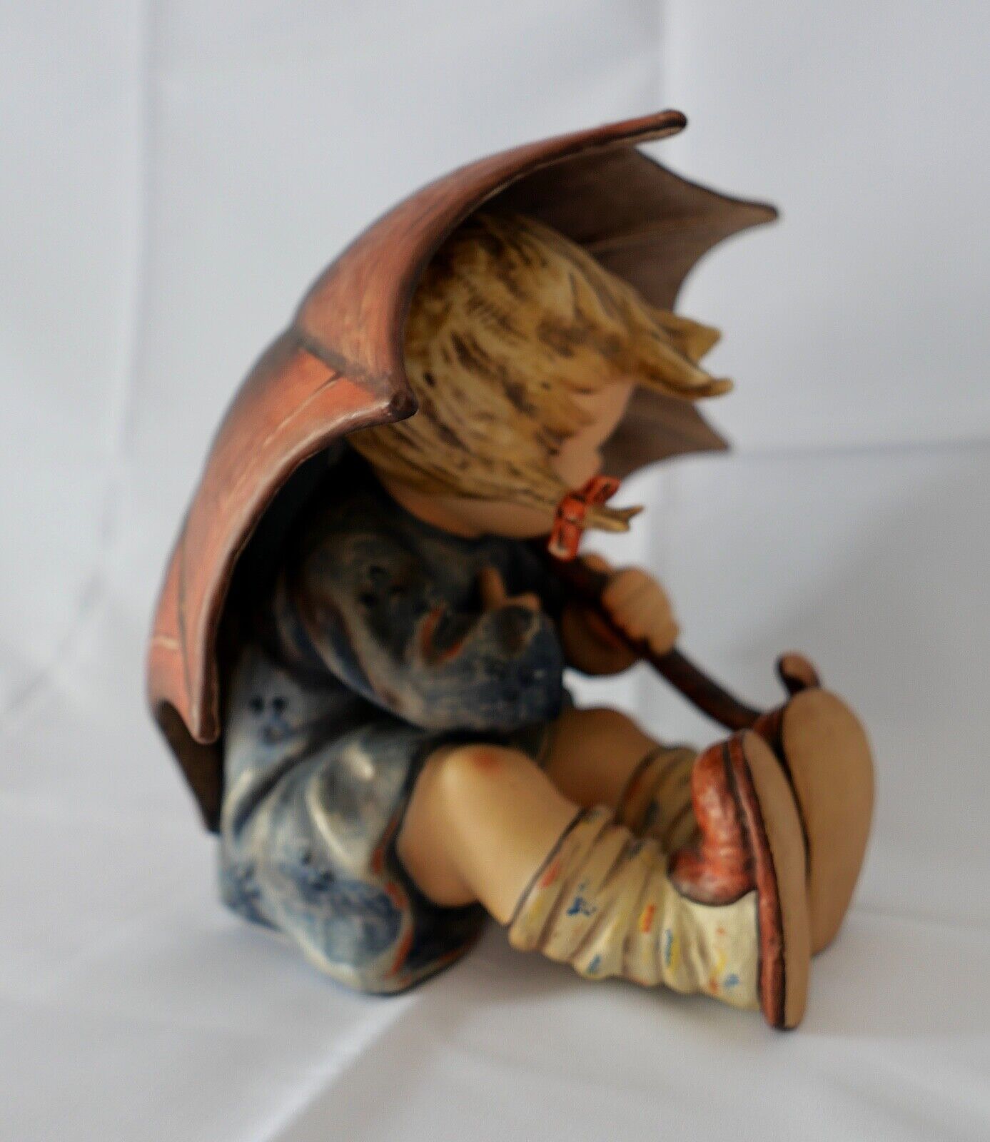 Große Hummel Goebel Figur 20cm 152/IIB Mädchen Regenschirm Umbrella girl Geborge - Antikhandel-Stuttgart