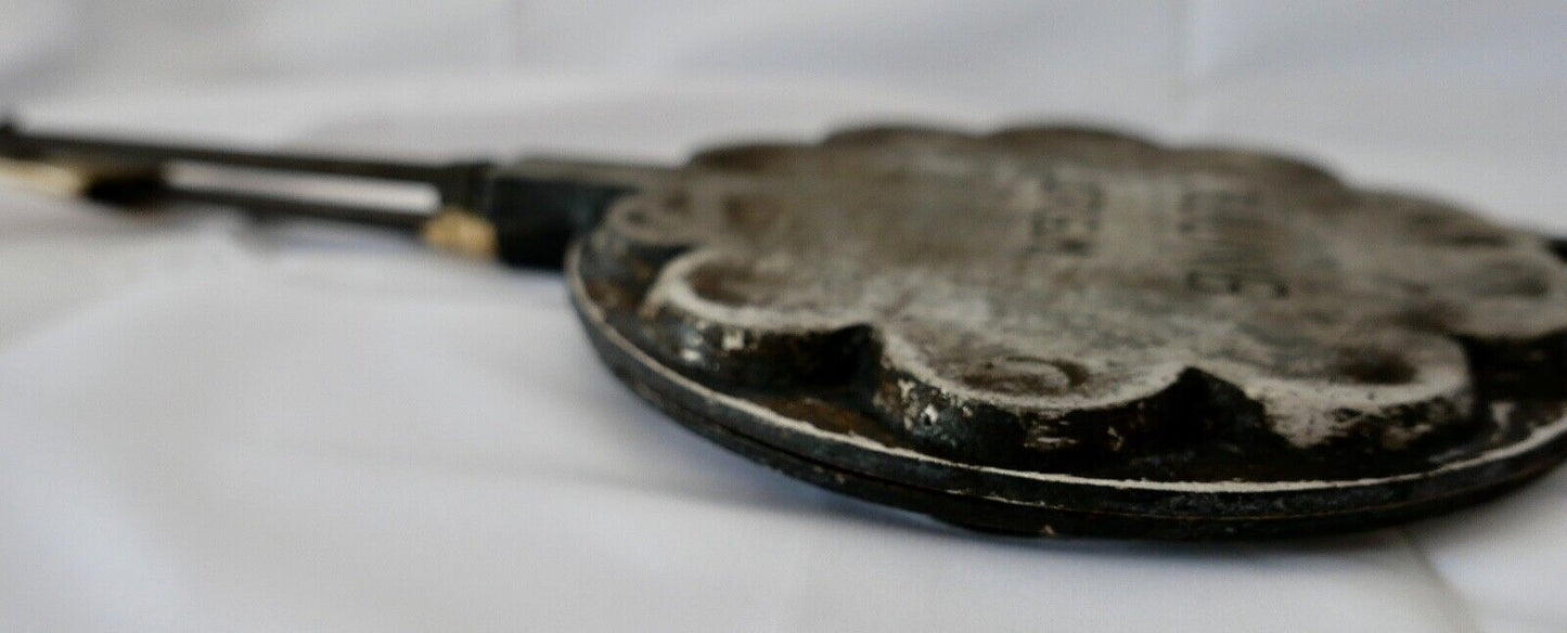 antikes Herz Waffeleisen Gusseisen D.R.G.M. 1920-1930er mit REZEPT K.F. JUNG - Antikhandel-Stuttgart