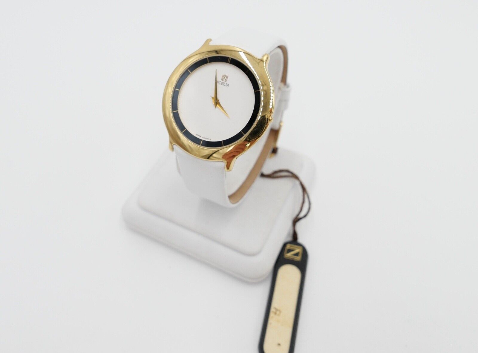 Elegante NOBLIA Damen Uhr NEU Box & Papiere Full Set QZ 512 / 3970 - Y59162SL - Antikhandel-Stuttgart