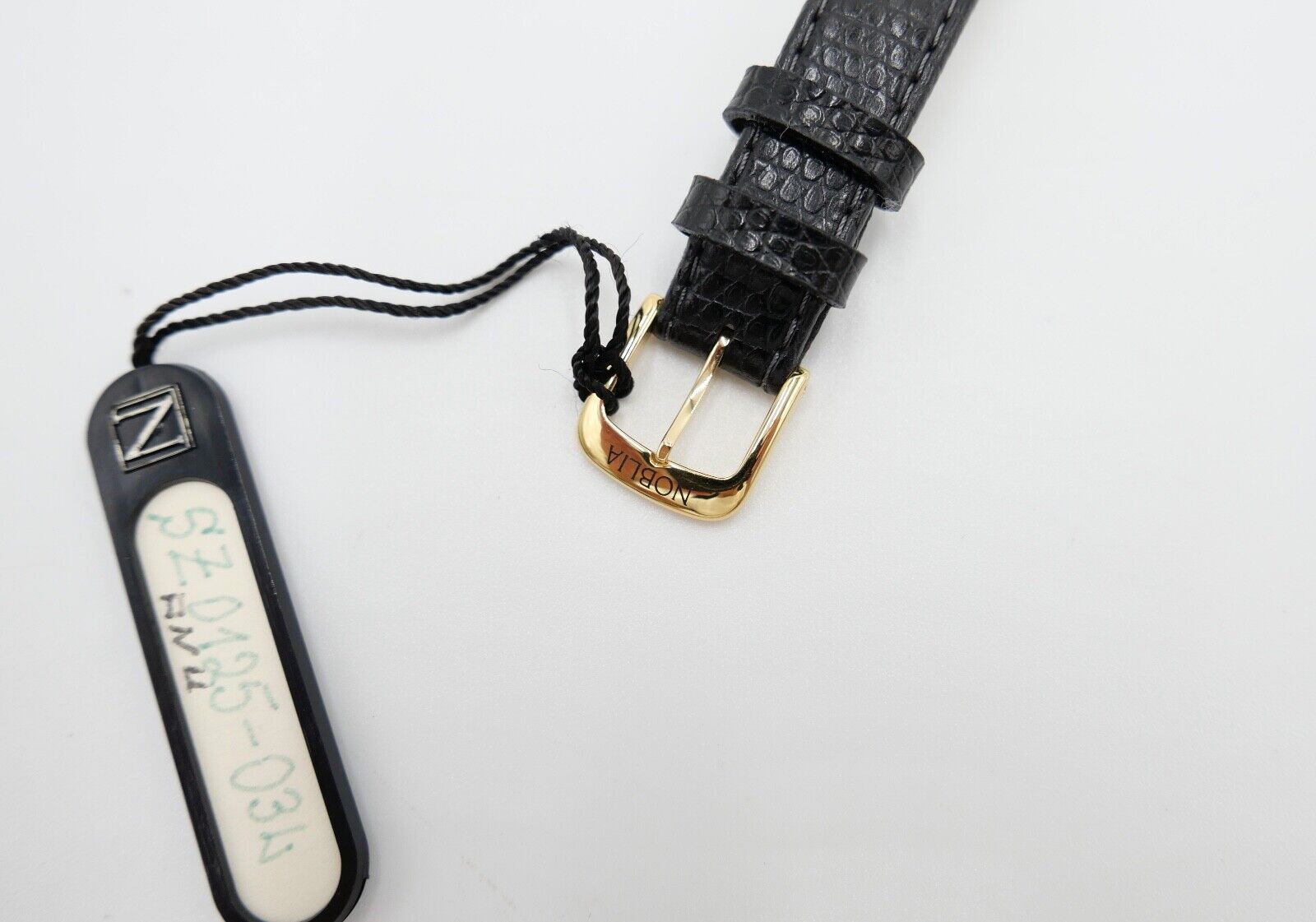 Elegante NOBLIA Damen Uhr NEU Box & Papiere YPIBL 304 / 4420-Y62643 ESL - Antikhandel-Stuttgart