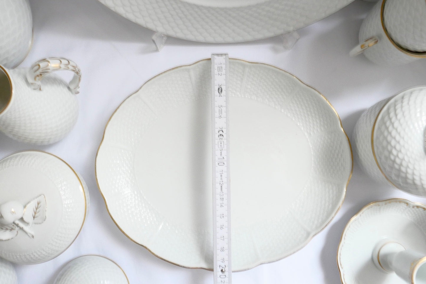 65 Tlg. Ludwigsburg Mokka / Kaffee Service weiß mit Goldrand Schuppenmuster