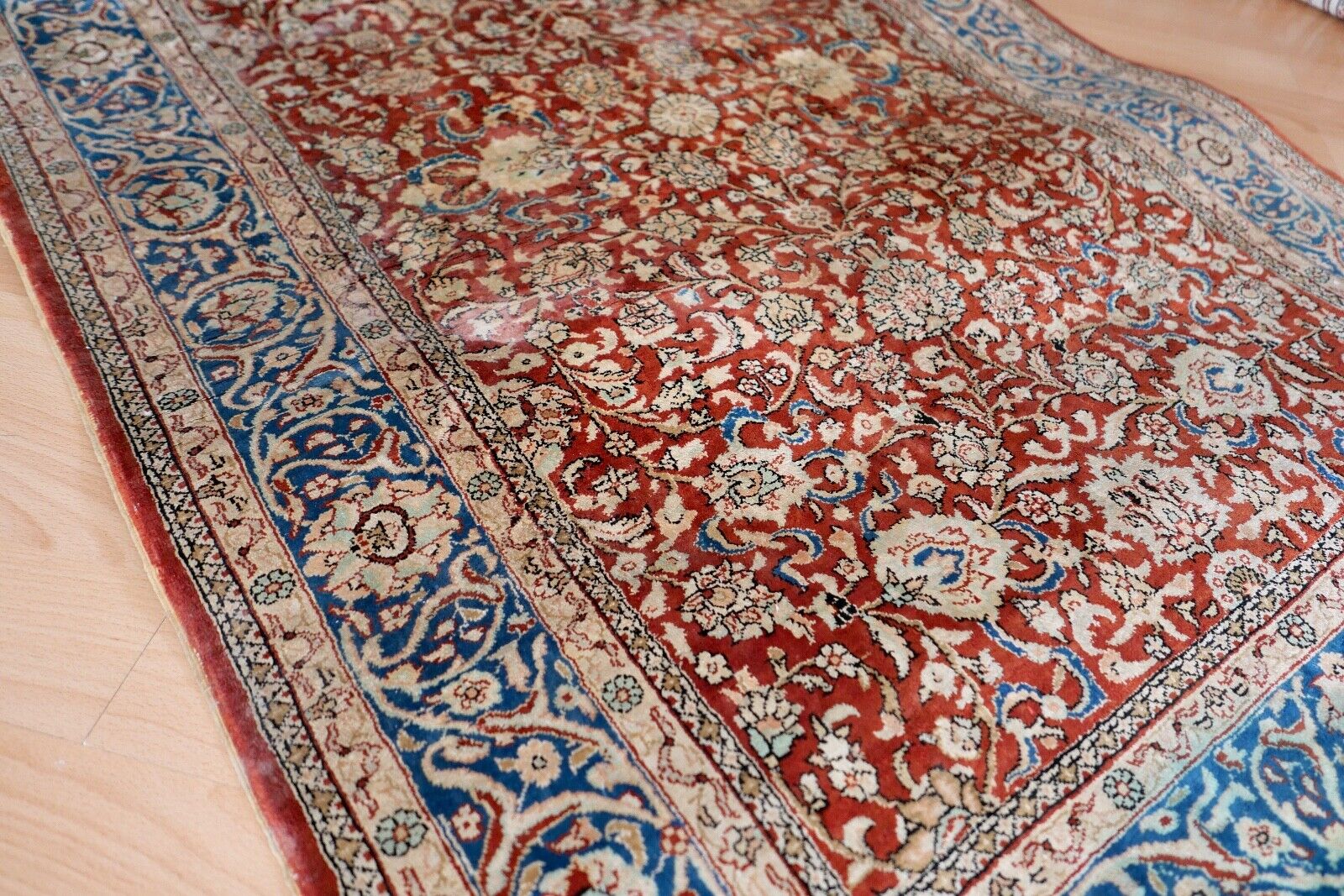 Orientteppich China Seide Handgeknüpft 132x78 cm ca. 8100000 Knoten / qm - Antikhandel-Stuttgart