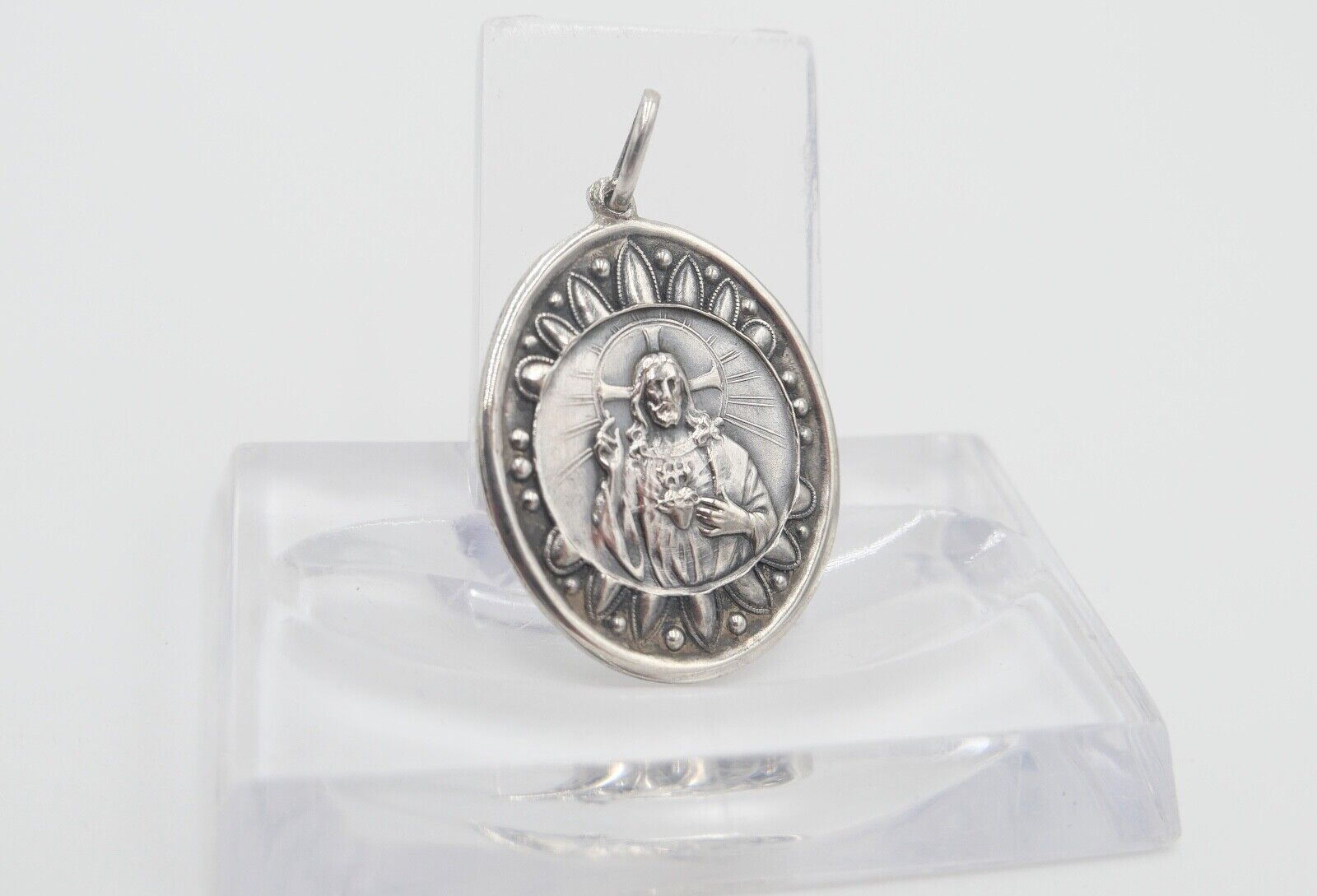 NEU 60er Jahre Medaillon Anhänger Jesus Christus 835 Silber - Antikhandel-Stuttgart