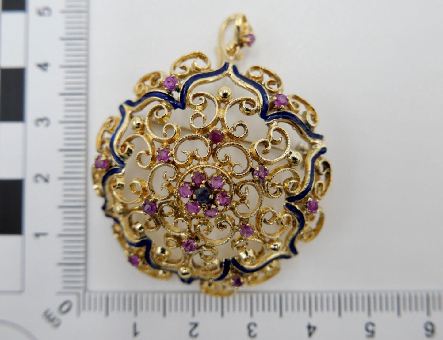 Filigrane Gelbgold Brosche & Anhänger Rubin Saphir Blaue Emaille Ø 40mm 750 18K - Antikhandel-Stuttgart