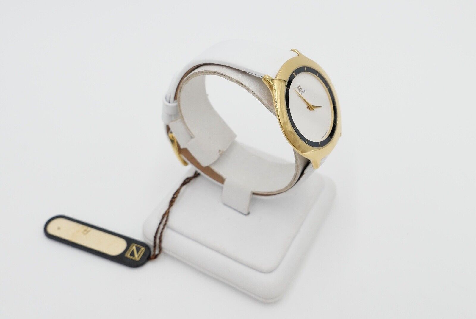 Elegante NOBLIA Damen Uhr NEU Box & Papiere Full Set QZ 512 / 3970 - Y59162SL - Antikhandel-Stuttgart