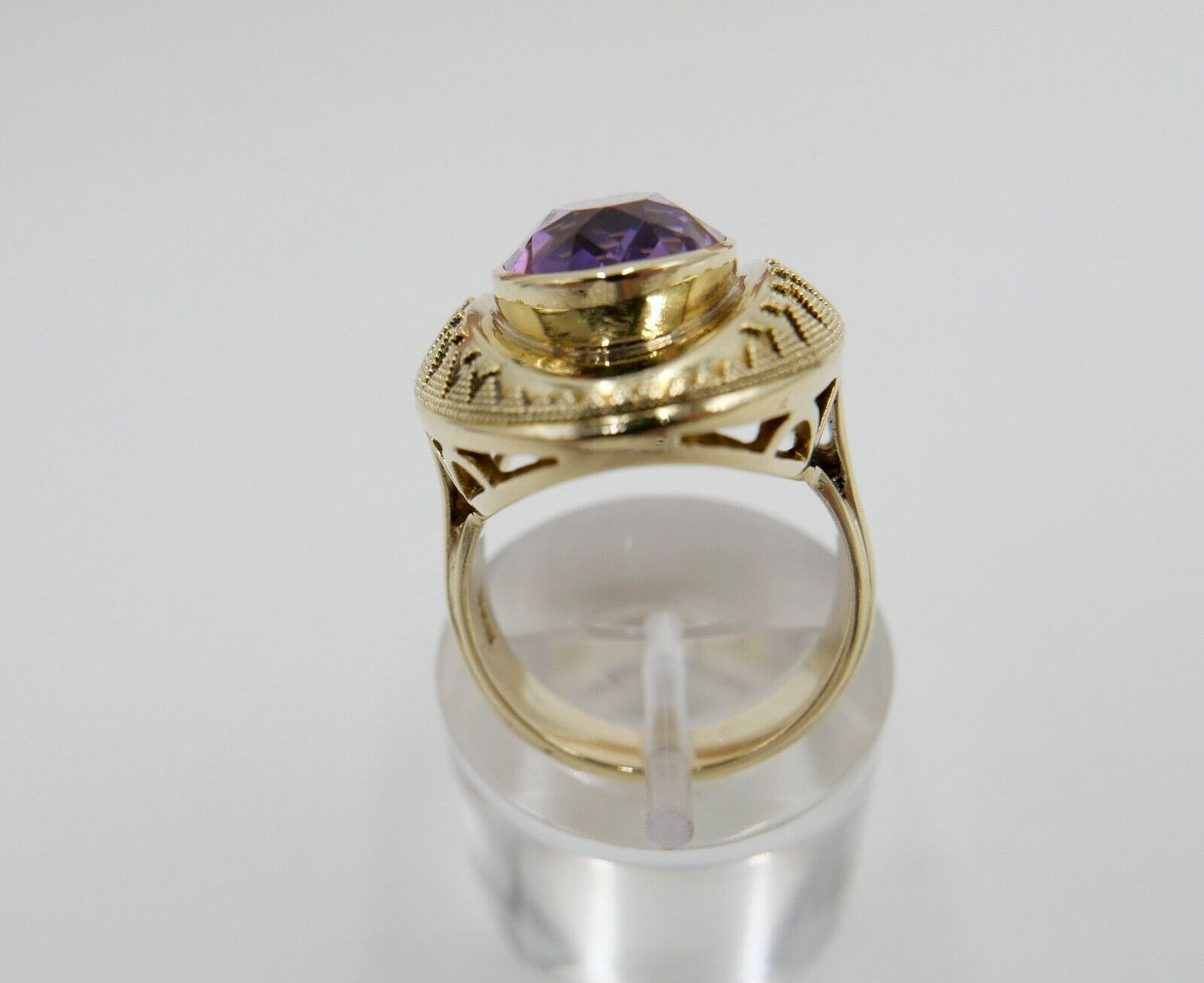 1970er Massiver Gold Ring 585 14K Gr. 53 Amethyst Oval Schliff 8,2 Ct - Antikhandel-Stuttgart