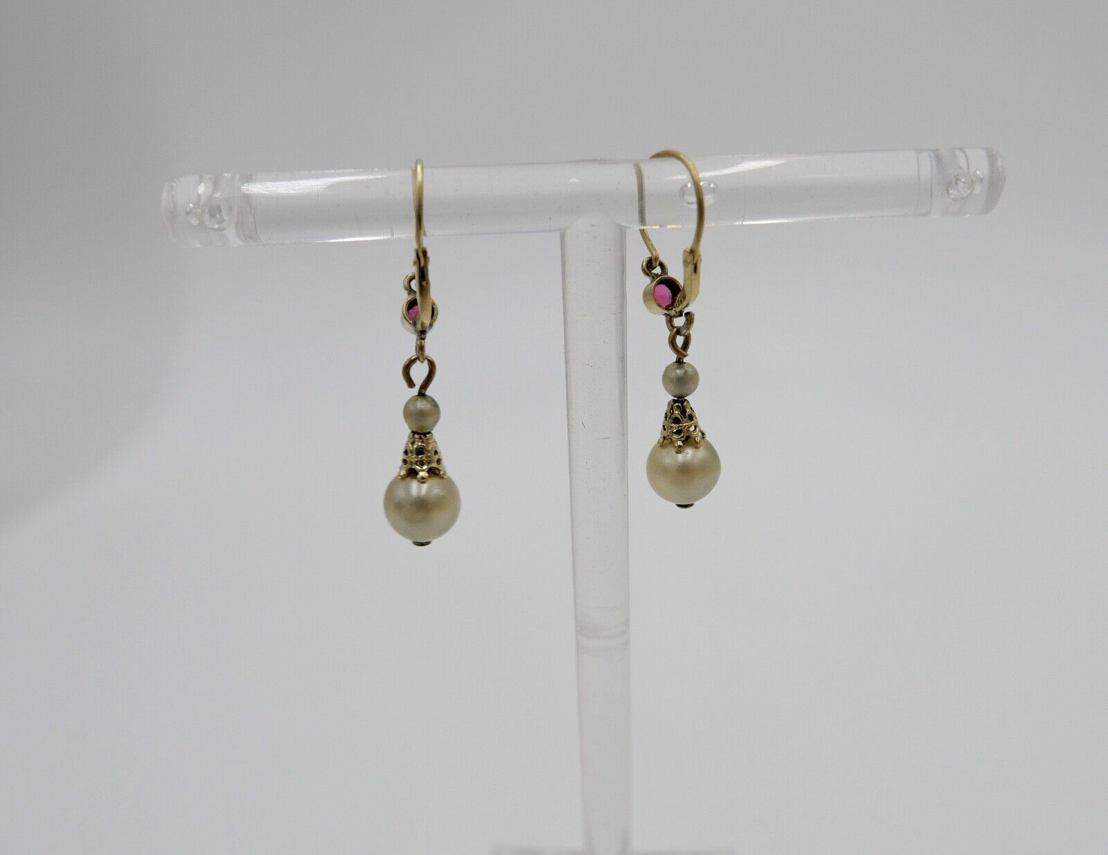 50er Jahre Ohrringe Ohrhänger mit Perlen & Glasstein GOLD 333 / 8K Perle Ø 6,3mm - Antikhandel-Stuttgart