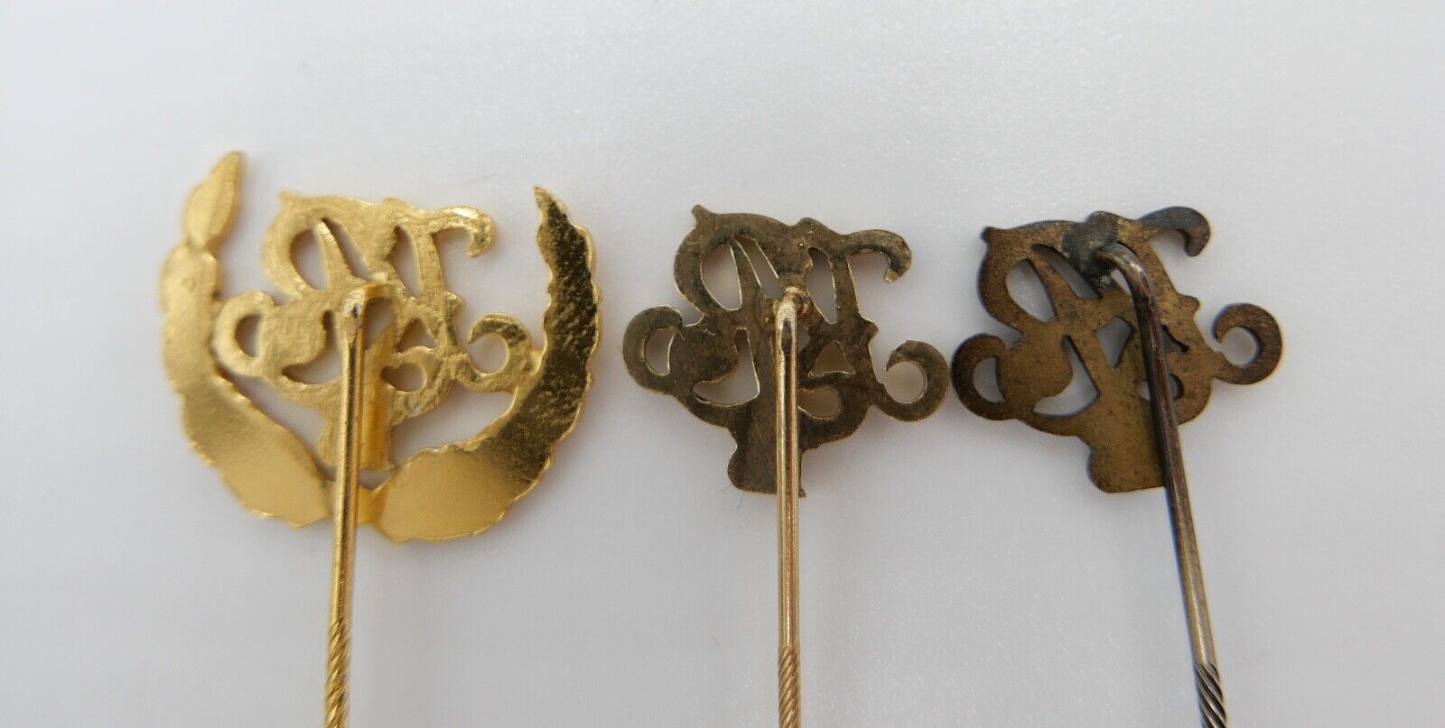 3x Abzeichen Kavallerie Reiter Regiment 18 Nadel KR 18 WW2 WK2 SELTEN - Antikhandel-Stuttgart