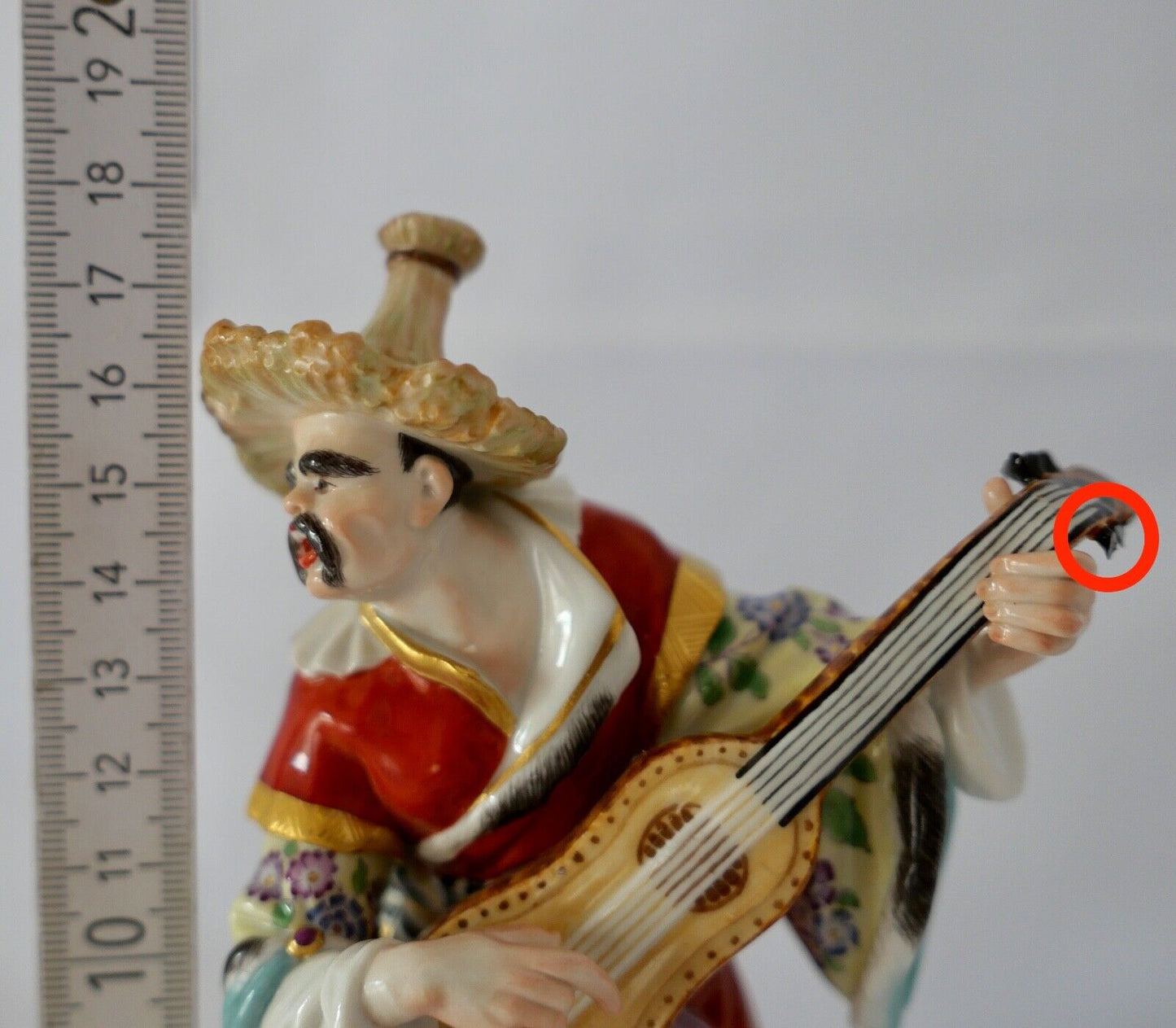 Meissen Figur 1. Wahl Malabar mit Mandoline 18,5 cm F.E. Meyer 1569 67035 - Antikhandel-Stuttgart
