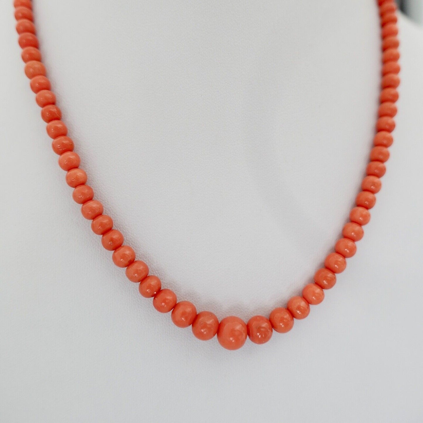 Korallen Kette coral necklace Kugel 44 cm Ø 8,4 mm Silber verholdet - Antikhandel-Stuttgart