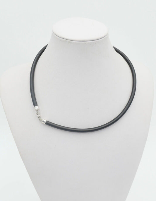 80er Jahre Kautschuk Kette mit Silberverschluss NEU aus Juwelierauflösung - Antikhandel-Stuttgart