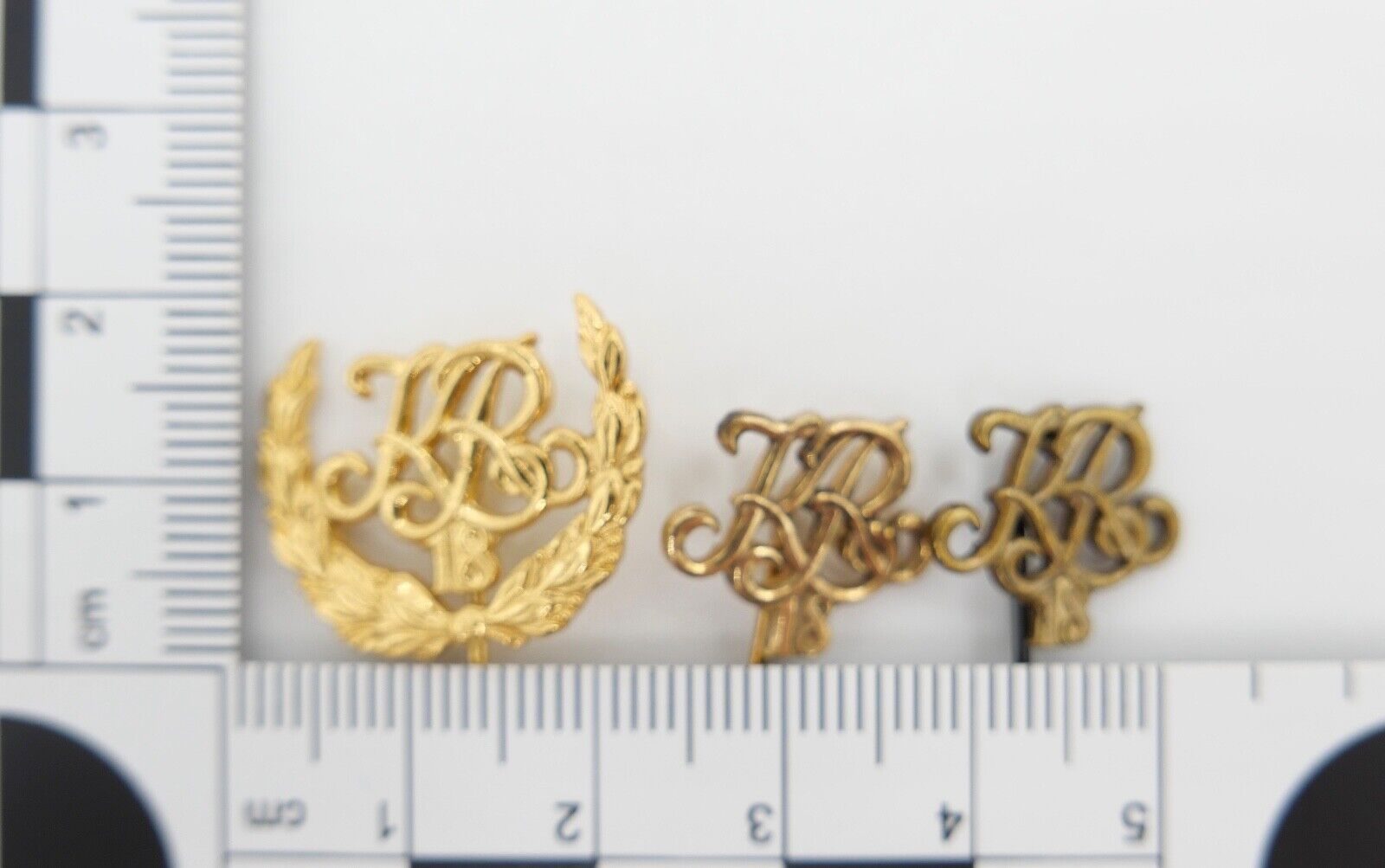 3x Abzeichen Kavallerie Reiter Regiment 18 Nadel KR 18 WW2 WK2 SELTEN - Antikhandel-Stuttgart