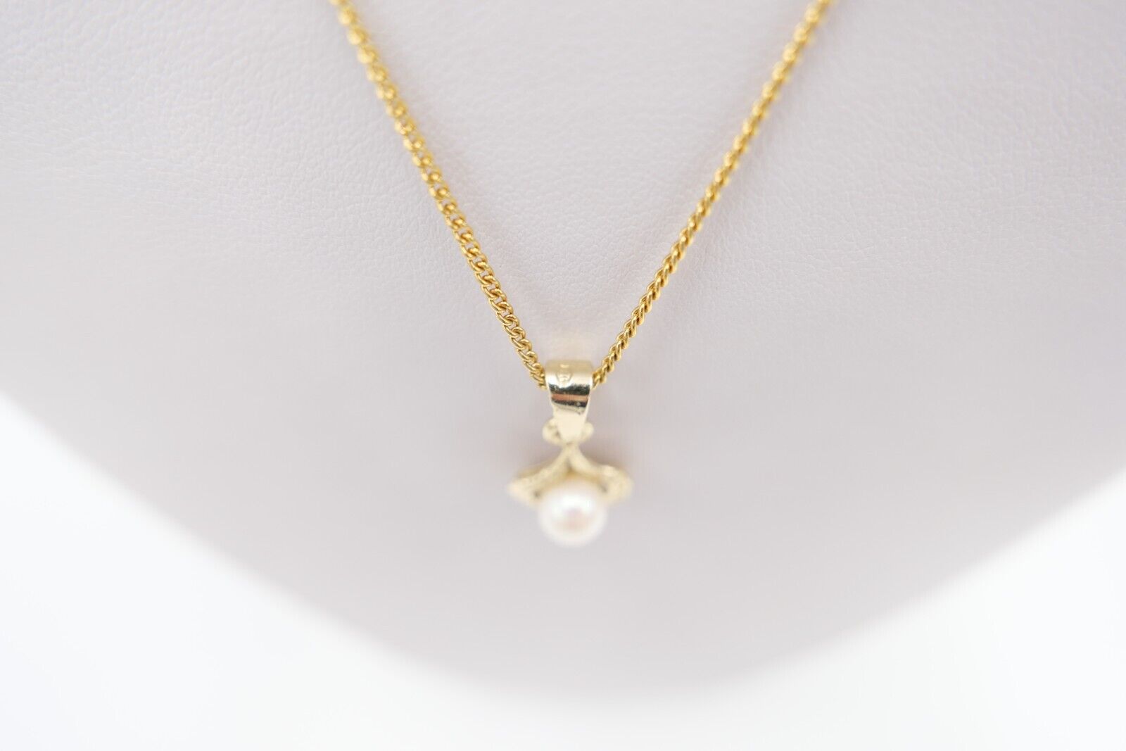 Alter Anhänger 585 / 14K Gelbgold mit Zuchtperle 60er Jahre - Antikhandel-Stuttgart