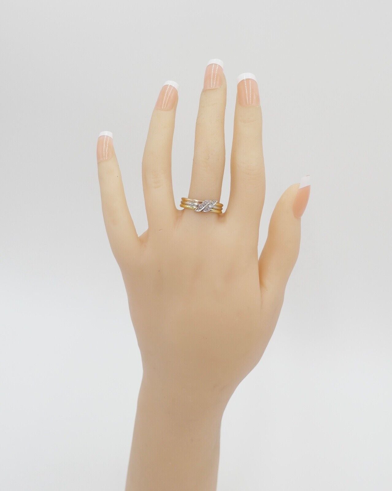 60er Jahre Tricolor Gold 750 / 18K Gr. 57 Diamanten Achtkant 2,61 Gr - Antikhandel-Stuttgart