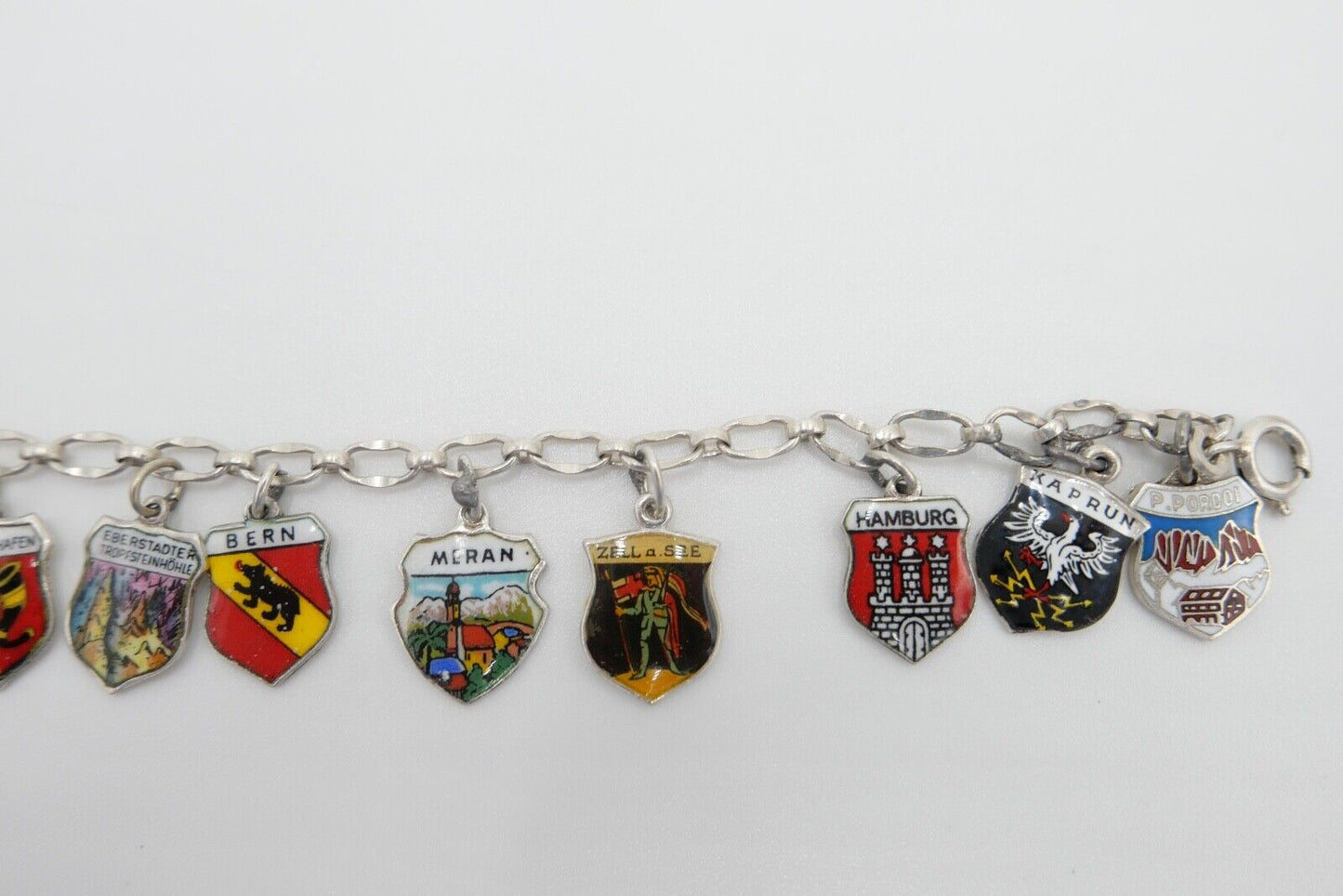 Bettelarmband mit Städte Wappen aus Emaille 800 Silber REU ANTIKO EHJ - Antikhandel-Stuttgart