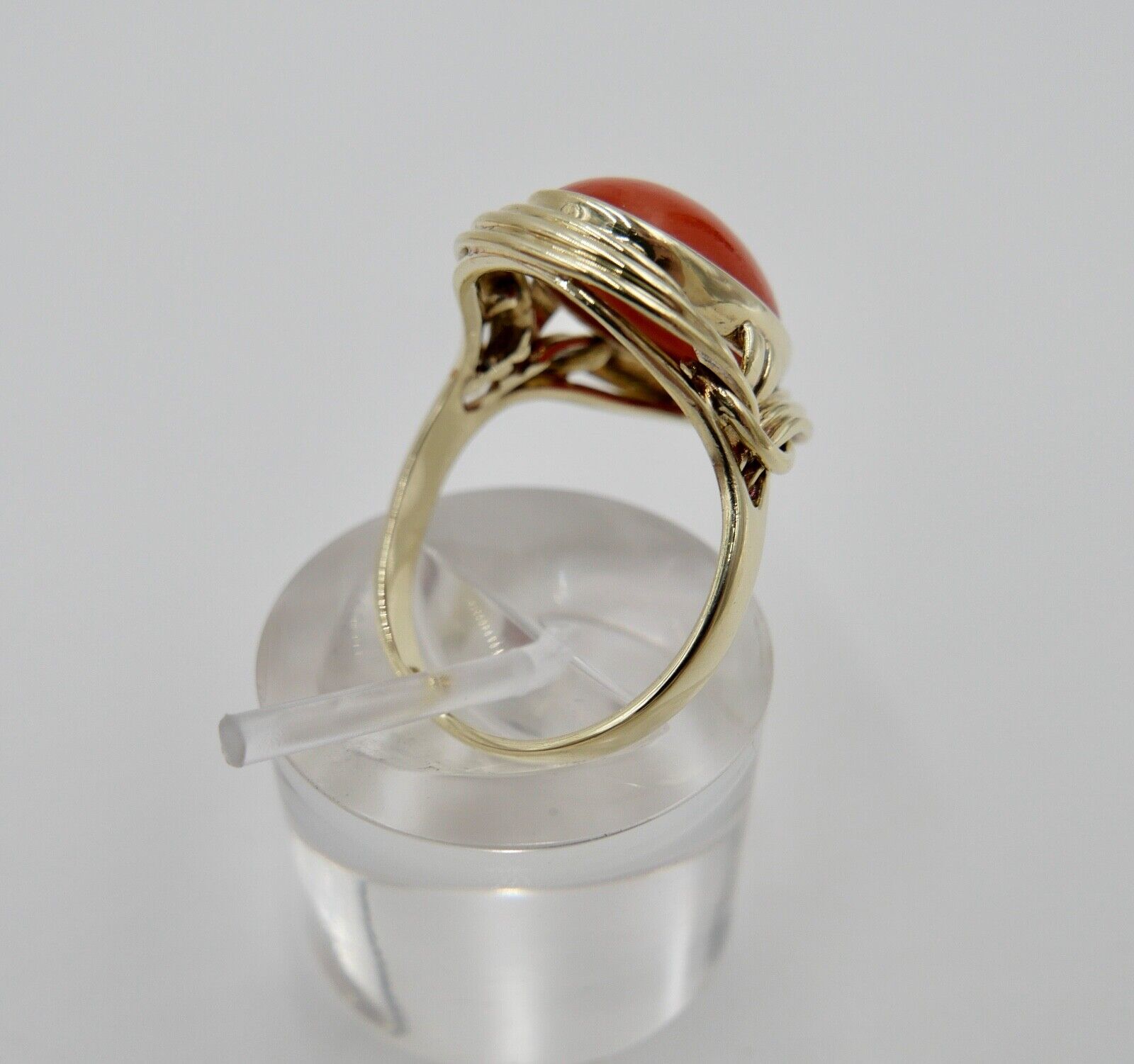 Eleganter Gold Ring 585 14K Gr. 55/17,5 Koralle Cabochon 6 Ct - Antikhandel-Stuttgart