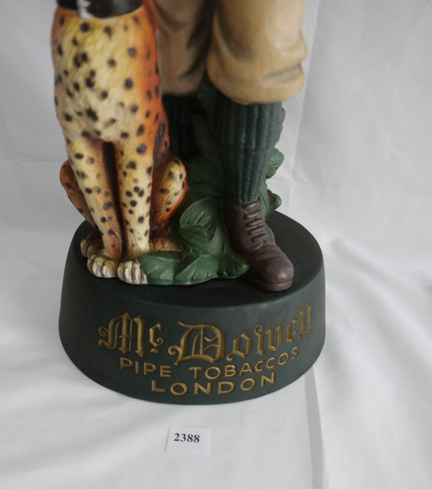 H.J.B. GOEBEL Werbefigur Mc Dowell Pipe Tabaccos London 1970er Jahre 53 cm