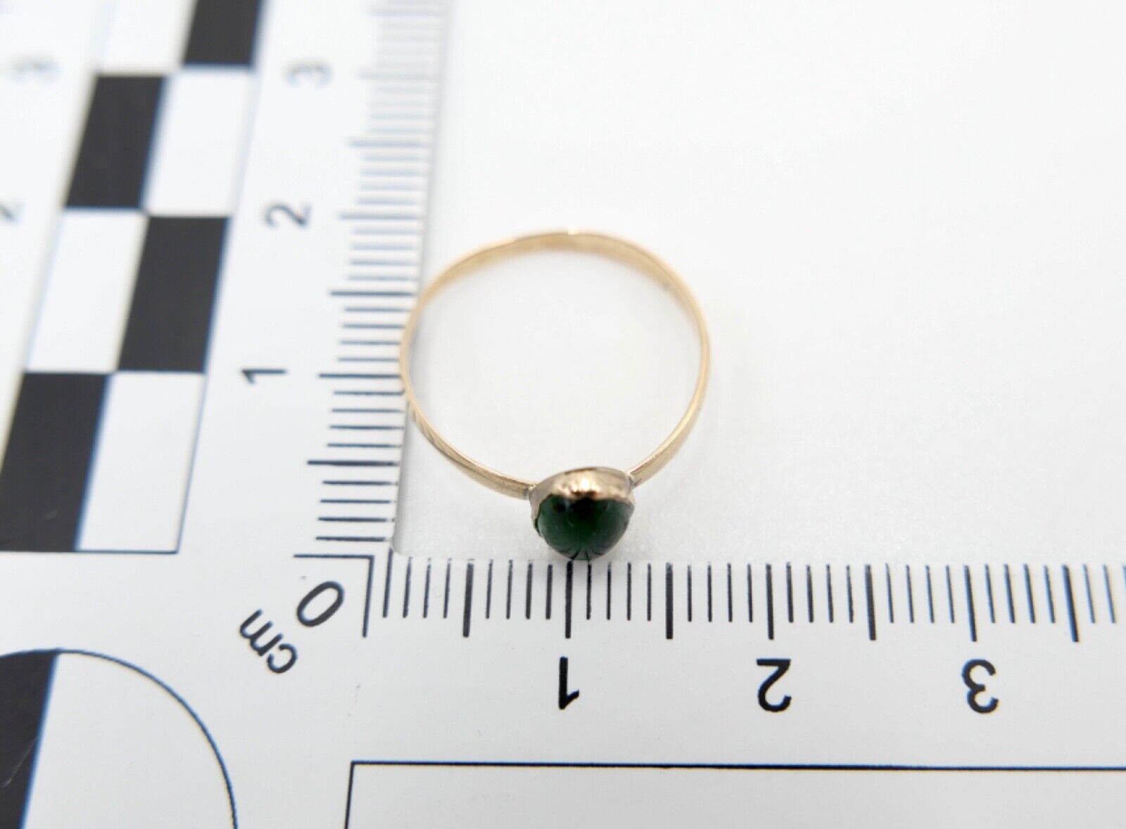 kleiner antiker Kinderring um 1880 Ring Gold 585 14K Gr. 49 mit grünem Glasstein - Antikhandel-Stuttgart