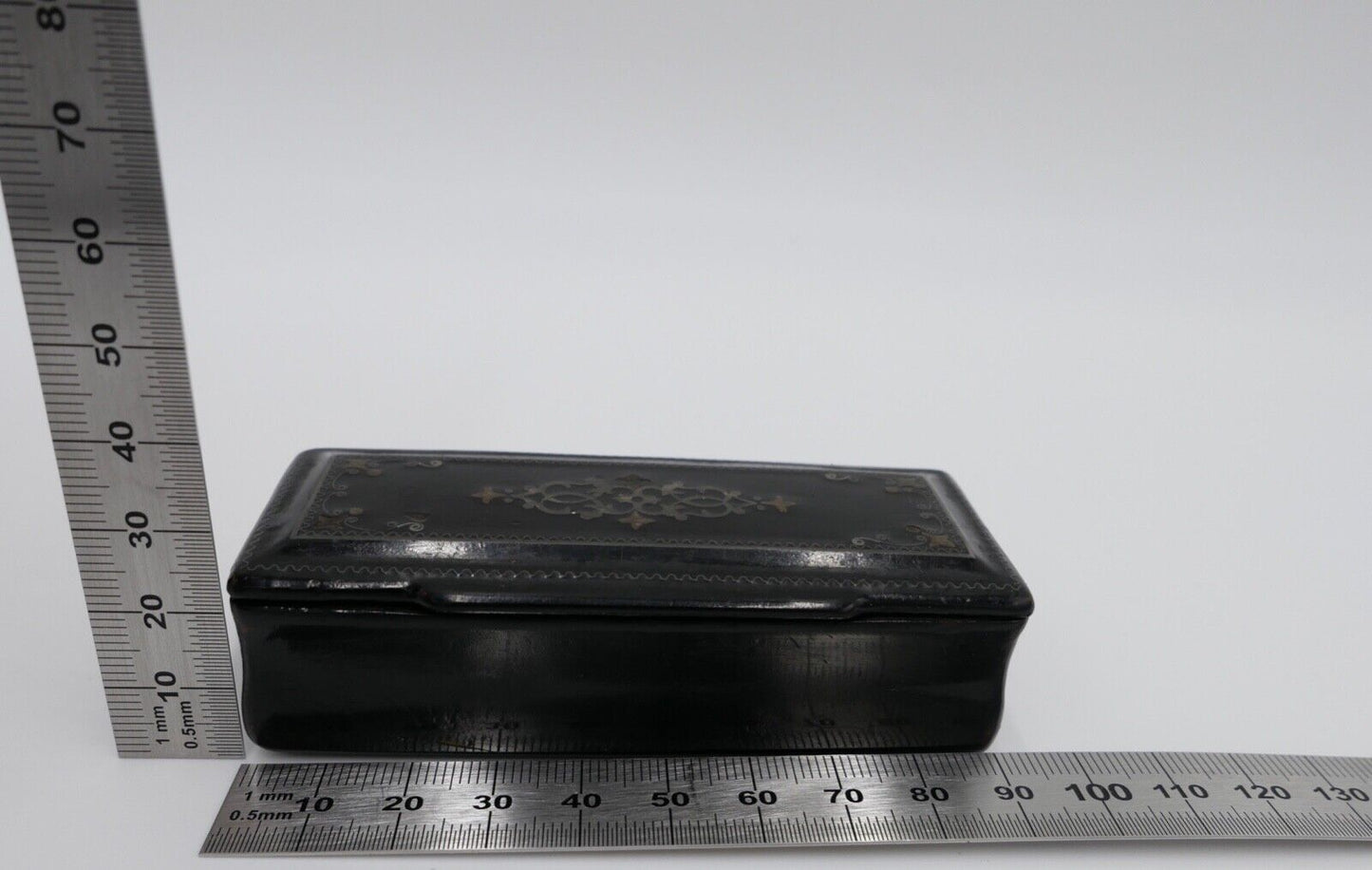 Antikes Döschen 90x38mm Frankreich schwarz Lack um 1880 Holzdose - Antikhandel-Stuttgart