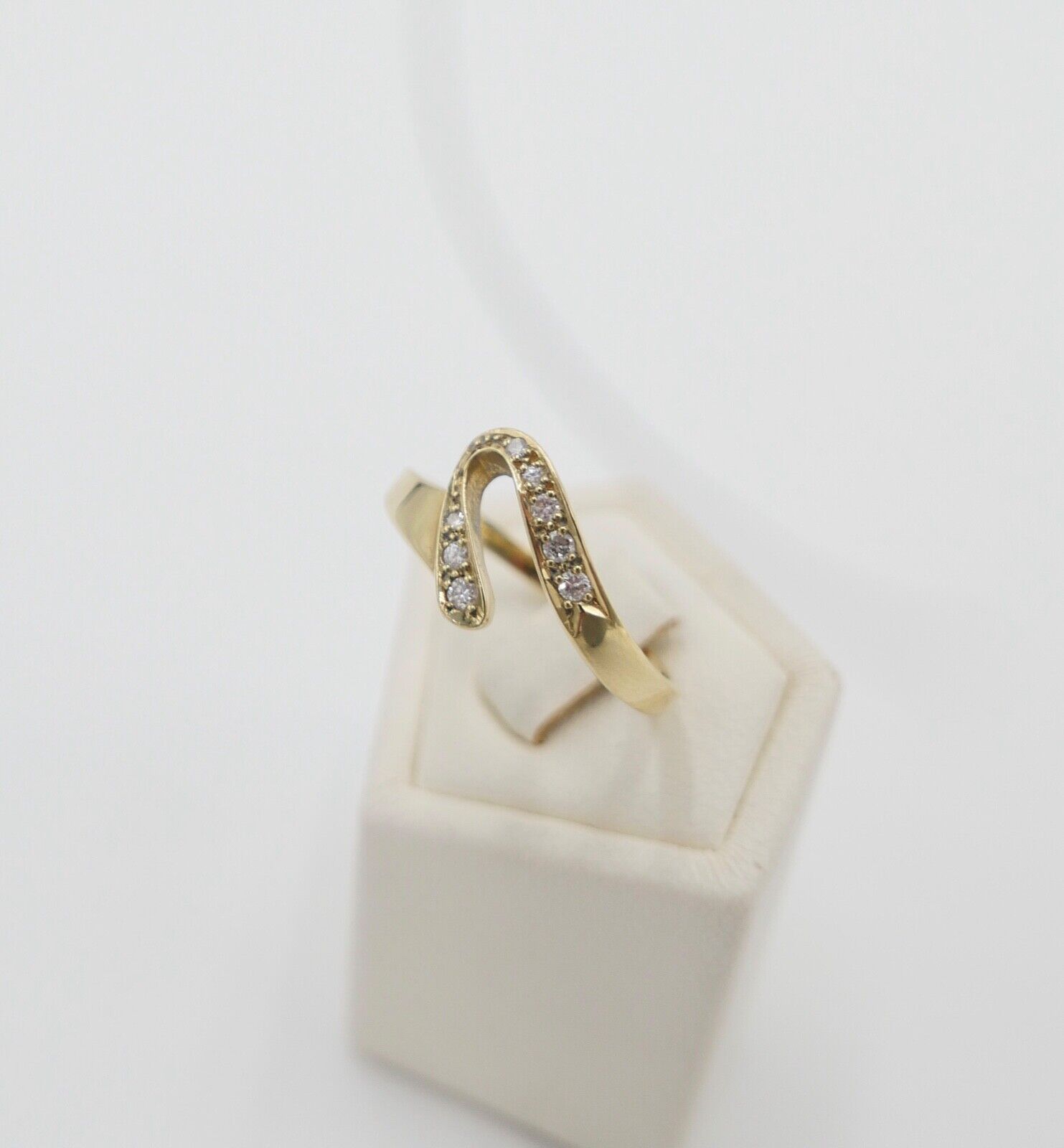 WK Damen Wishbone V-Form Gelbgold Brillant Ring 585 14K Gr. 56 Diamanten - Antikhandel-Stuttgart