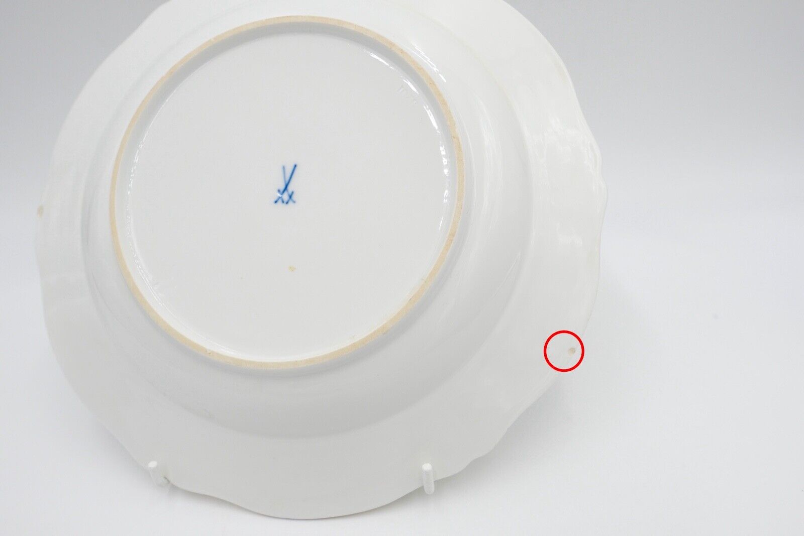 Meissen Porzellan Relief Teller Ø 25cm Goldrand Blumen Schmetterling Blau 3701 - Antikhandel-Stuttgart