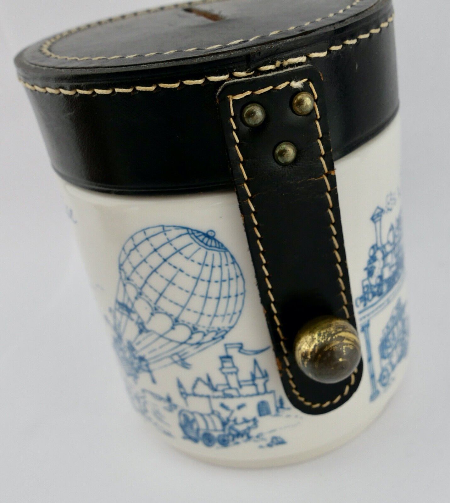 Reisespardose Helmut Krüger Porzellanmanufaktur Berlin 1950-60er mit Lederdeckel - Antikhandel-Stuttgart