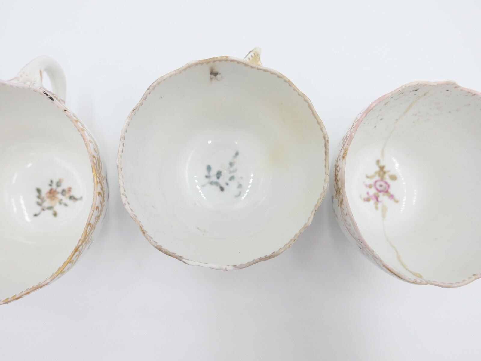 Meissen 3 Teetassen Knaufzeit 1860 1900 Barock Blumen Bukett Muster - Antikhandel-Stuttgart
