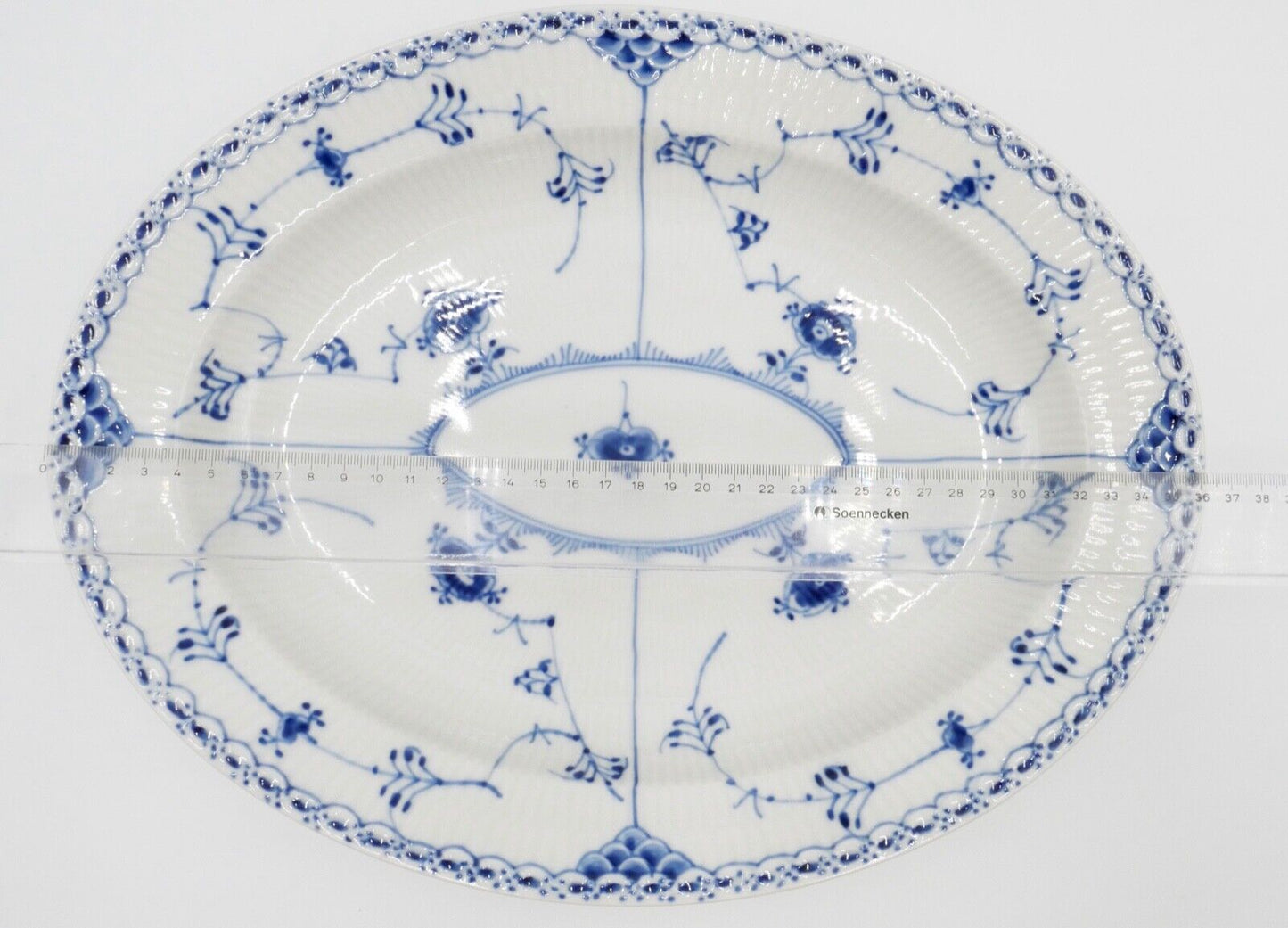 Royal Copenhagen große Platte Nr. 533 EQX 1. Wahl Musselmalet halbspitze 36 cm - Antikhandel-Stuttgart