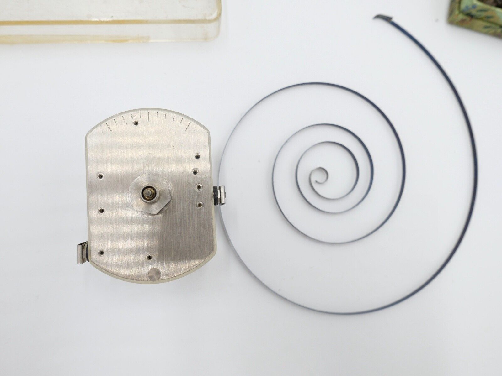 Diverse Ersatzteile Zubehör für WECKER Uhrwerk Uhrmacher Uhr alt - Antikhandel-Stuttgart