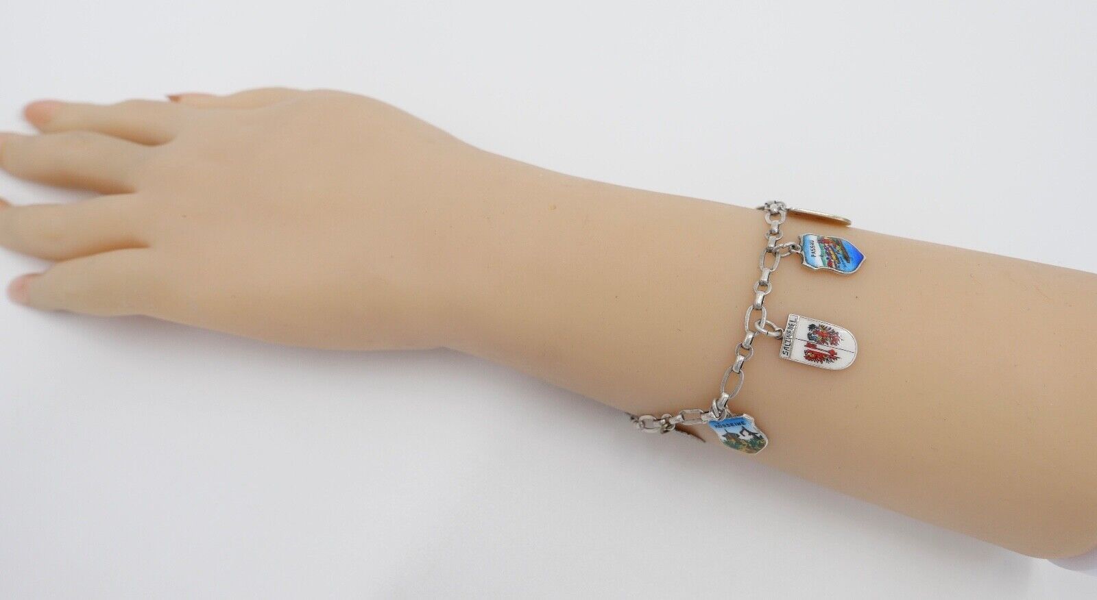 Bettelarmband mit Städte Wappen aus Emaille 800 Silber REU ANTIKO EHJ - Antikhandel-Stuttgart