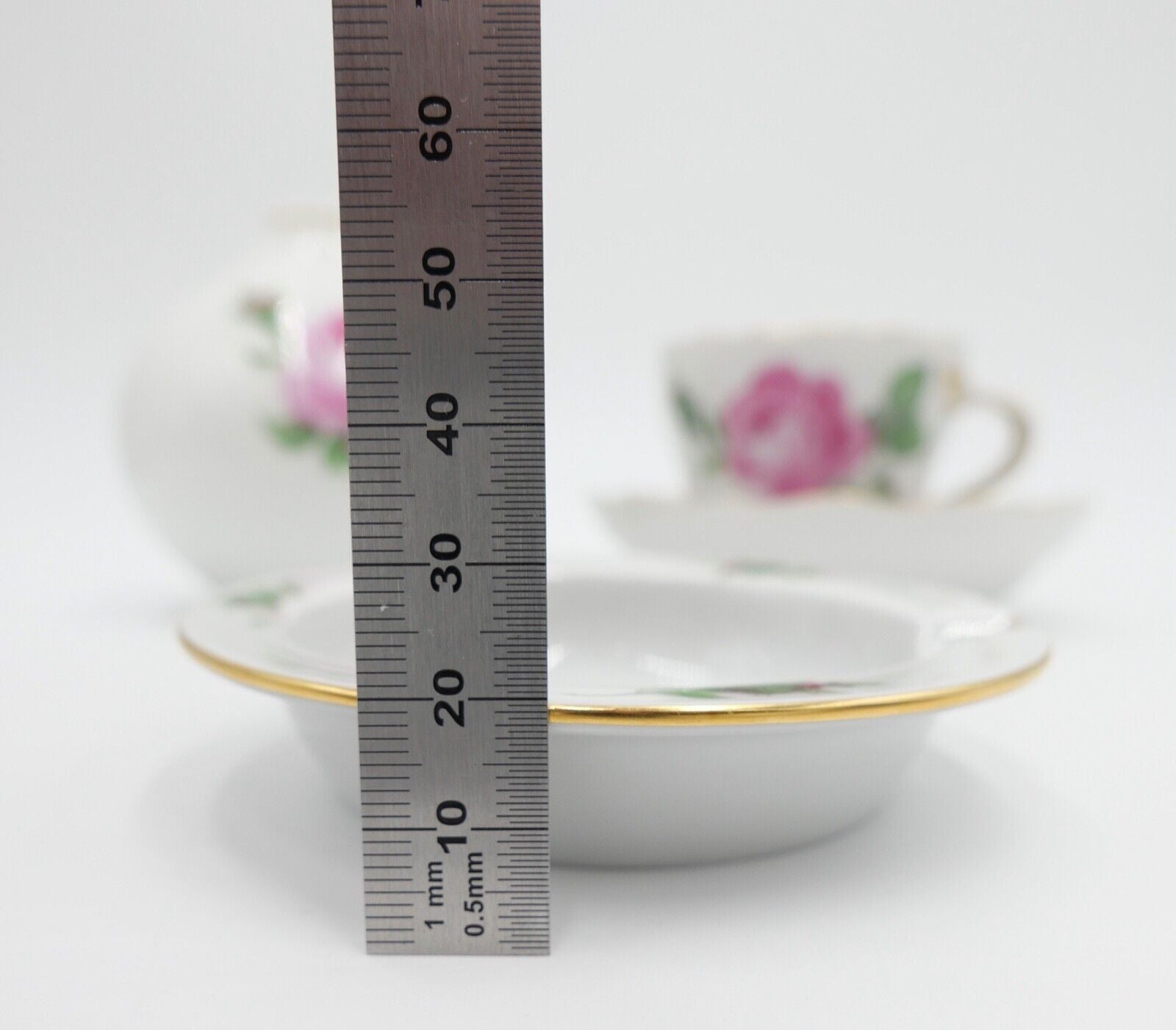 Meissen 1. & 2. Wahl SET " ROTE ROSE " Aschenbecher Vase Mokka Tasse Untertasse - Antikhandel-Stuttgart