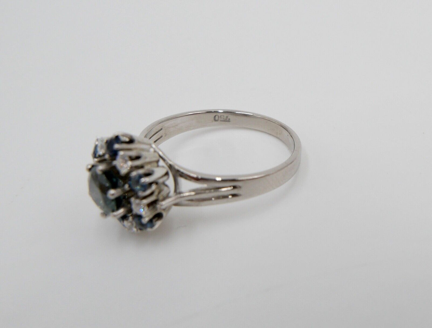 1970er Jahre Ring Weißgold 750 /18K Brillanten & Saphire 1,39 Ct Gr. 60 - Antikhandel-Stuttgart