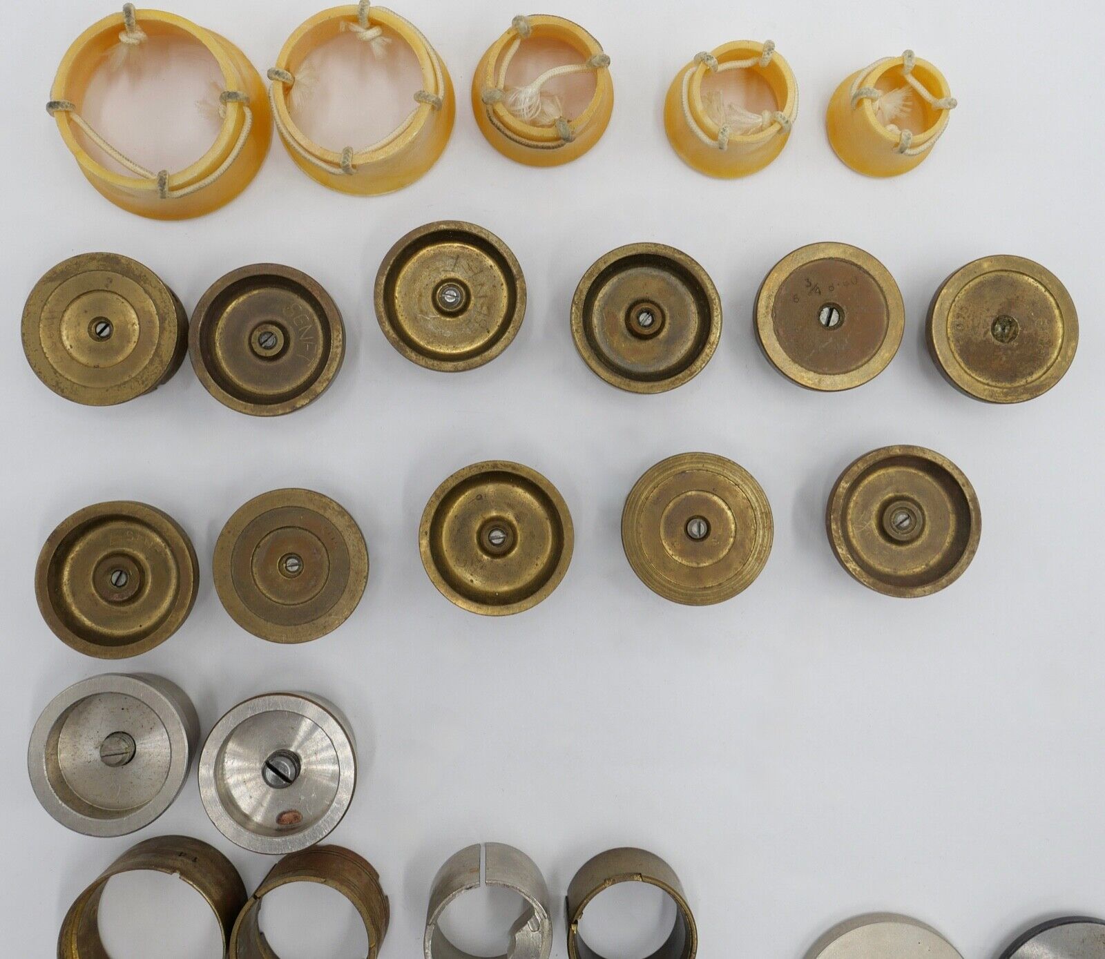 KOVOLUT BERGEON SLICK Uhrmacherauflösung alt Uhrwerkhalter diverses Zubehör - Antikhandel-Stuttgart