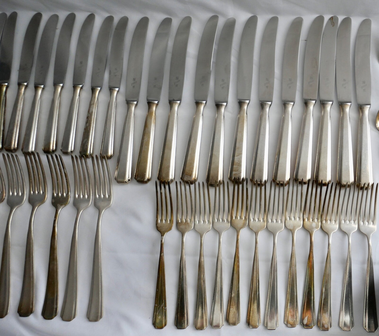 80 Teile WMF 1900 Hammerschlag 90er versilbert Gabel Messer Löffel