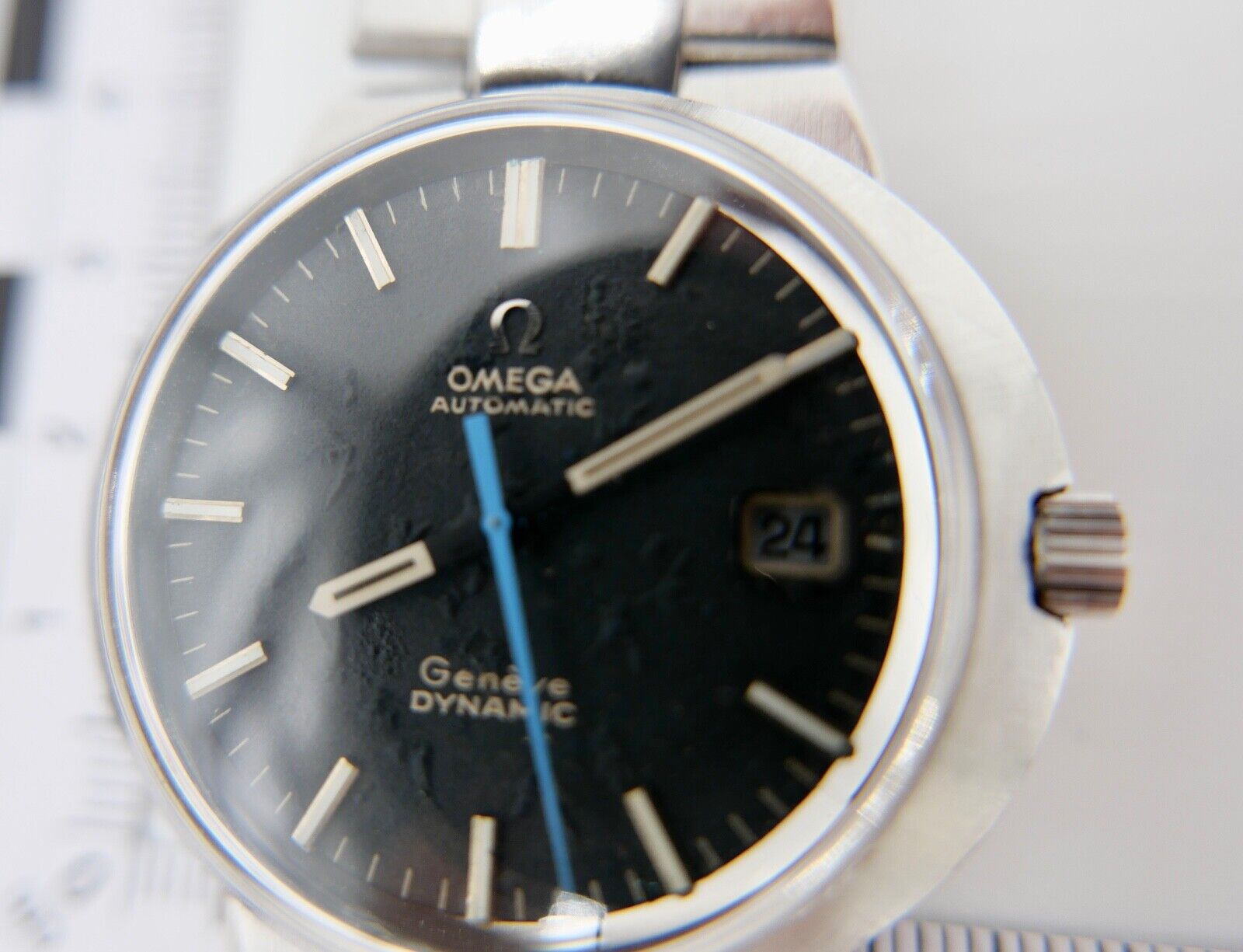 1970er Jahre Herrenuhr OMEGA Genéve Dynamic Automatic Kal. 565 original Band Ø41 - Antikhandel-Stuttgart