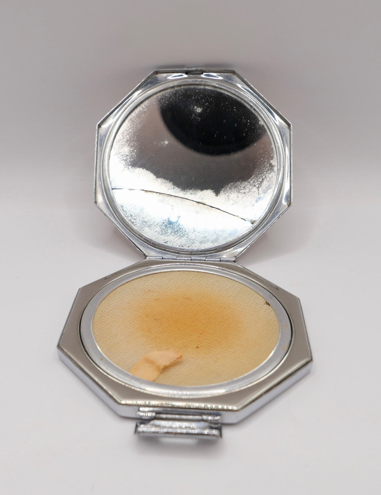 alte Puderdose mit Spiegel Bernstein butterscotch Ø 7,5cm