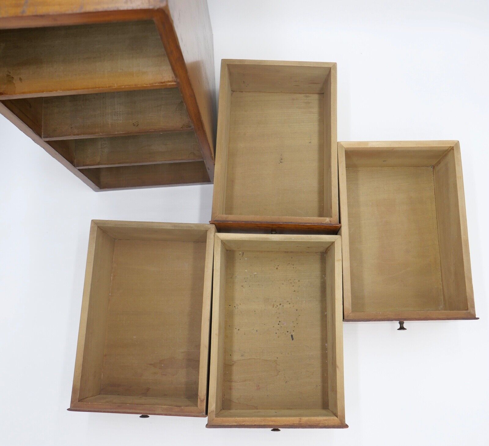 um 19. Jh antike Kommode mit Schubladen 19x25x41 cm Birkenholz Furnier - Antikhandel-Stuttgart