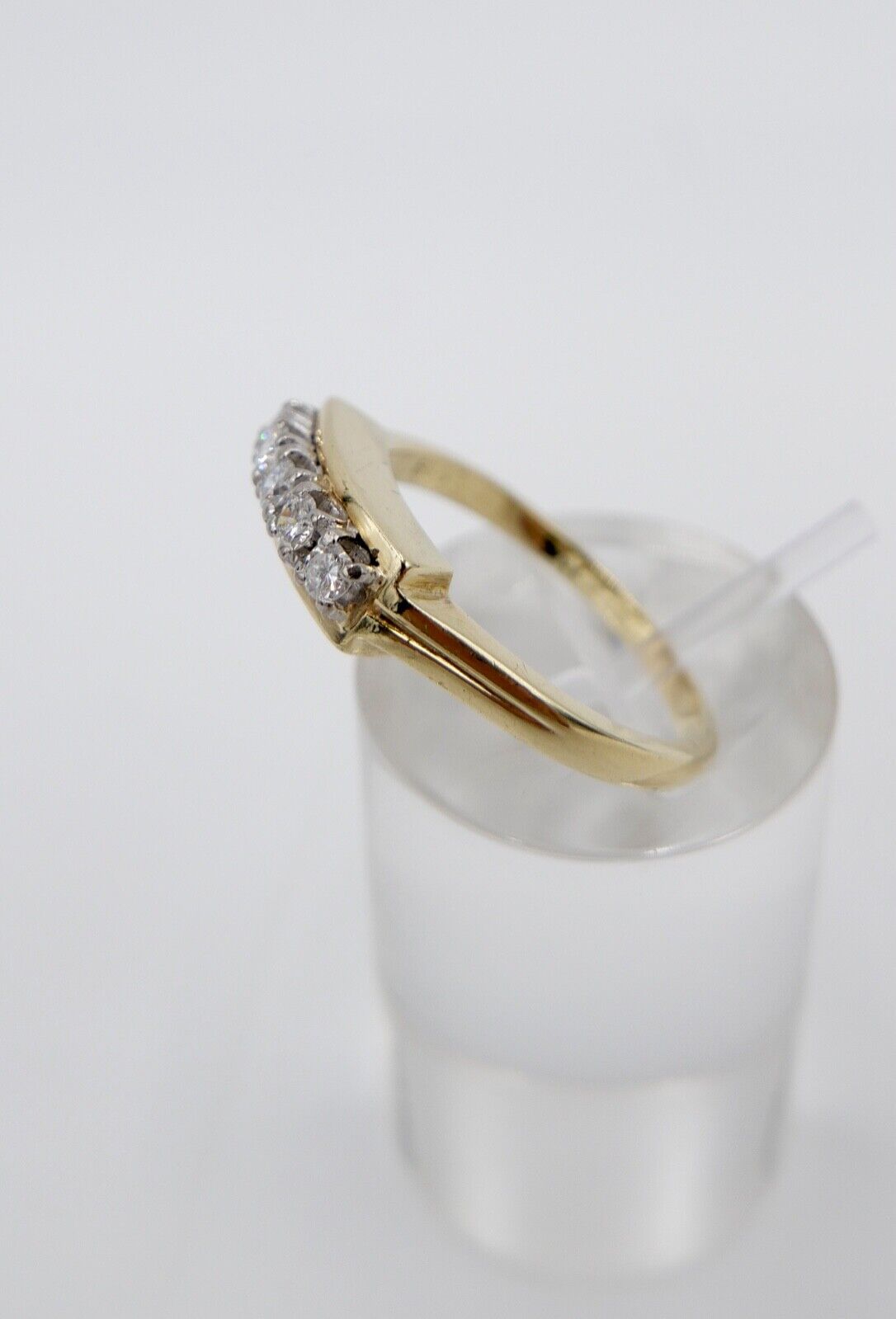 80er Jahre Damen Ring 5 Steine Brillanten 0,265 Ct VVS E Gold 585 14K Gr. 58 - Antikhandel-Stuttgart